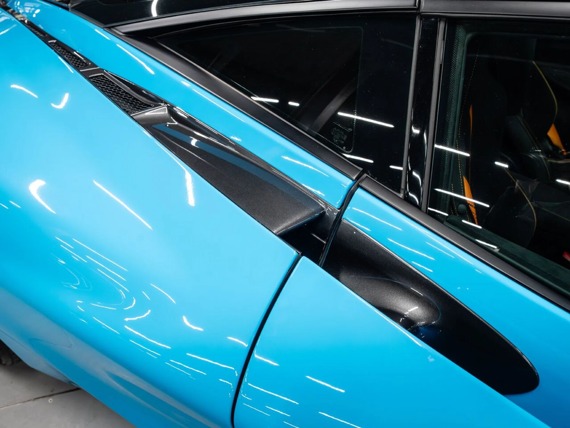 mph056_4099427519_mclaren_720s_2018_e273f5fe5c