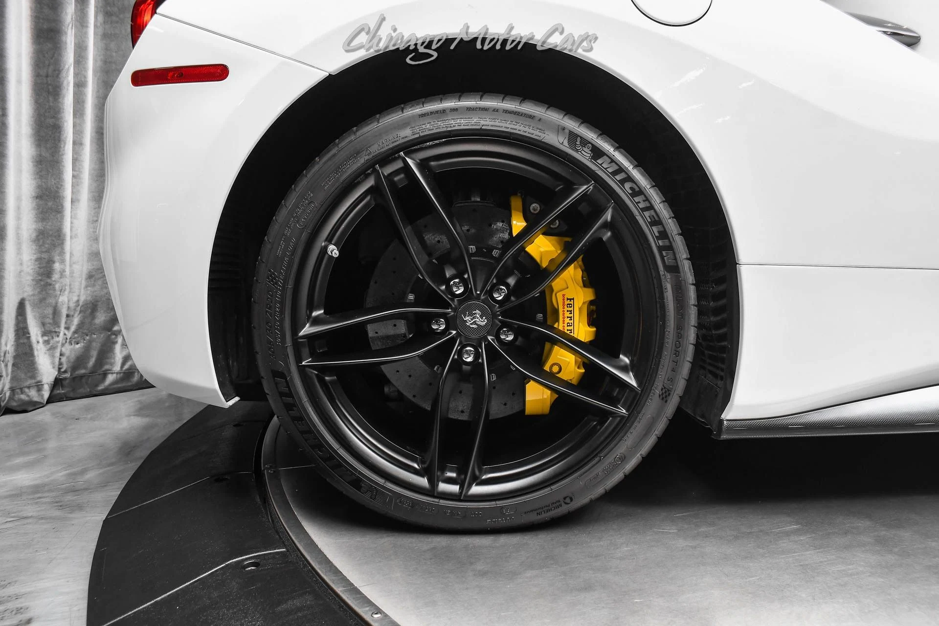 mph056_4104929862_13443_p57_l_1afedc8c03