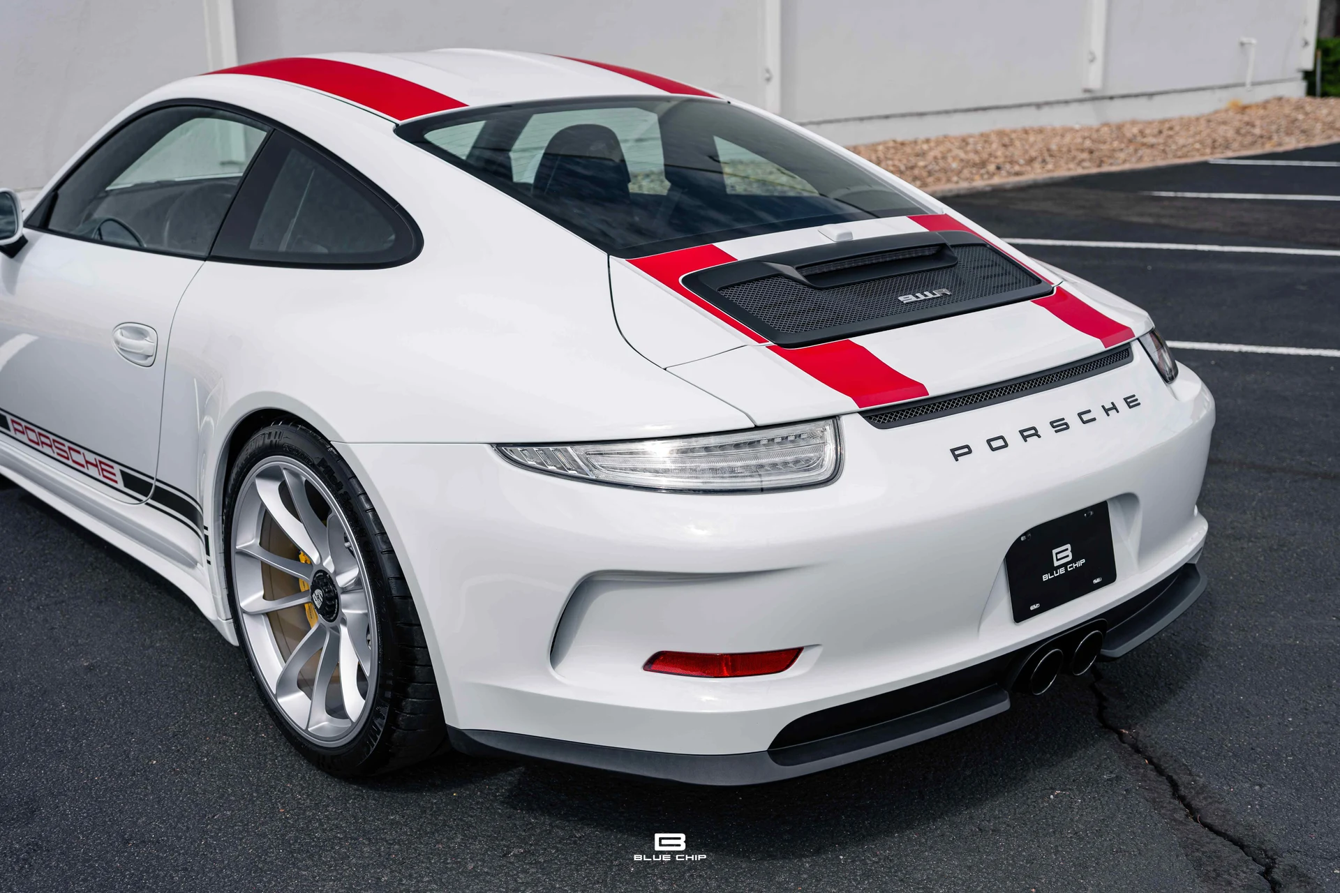 mph056_4108982747_6a691cf9b0b74ed7a96e897d_23789_202016_20_Porsche_20911_20_R_57_19e4262f13