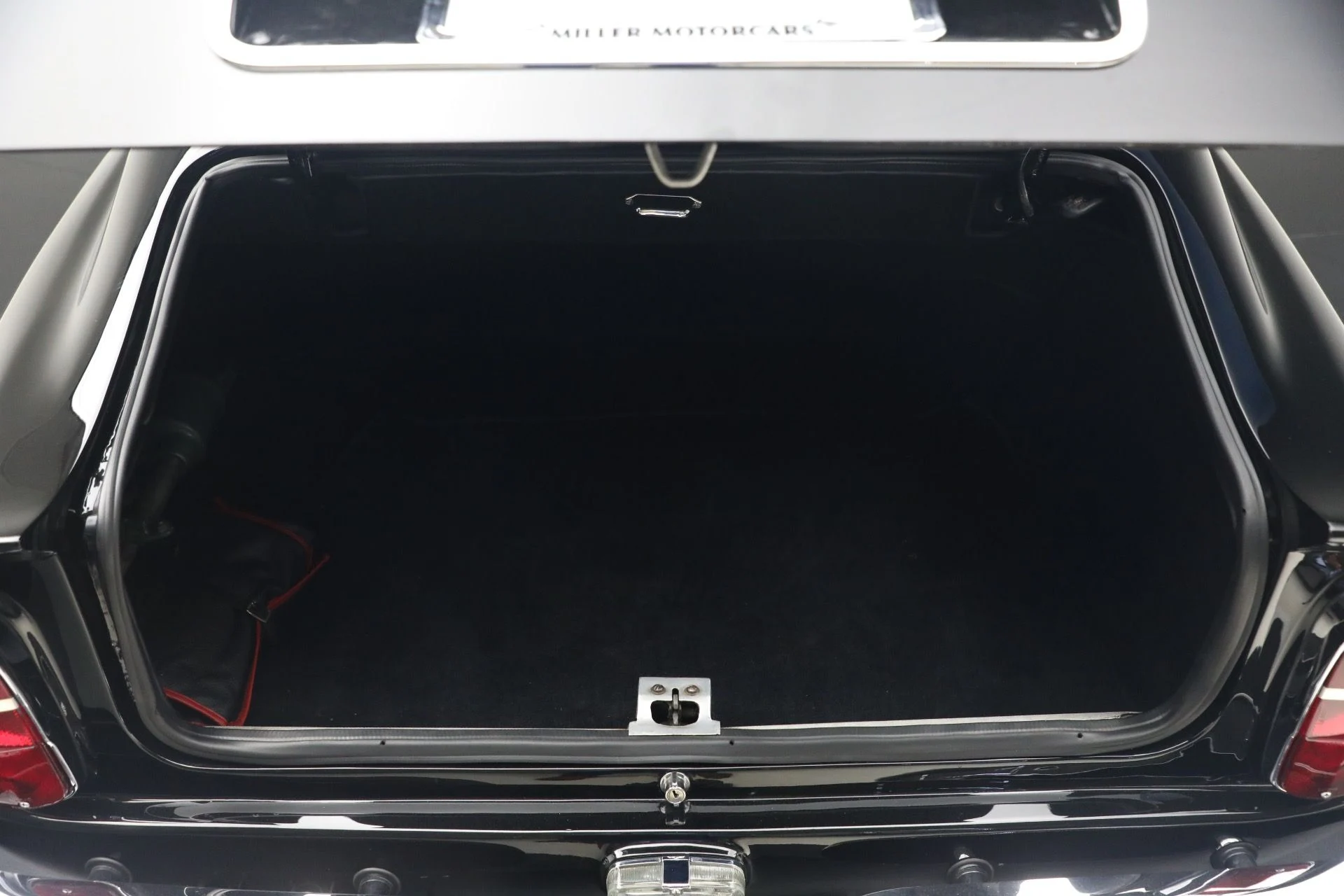 mph056_4109140338_Used_1968_Aston_Martin_DB_6_1793123624_d4c326f5a6