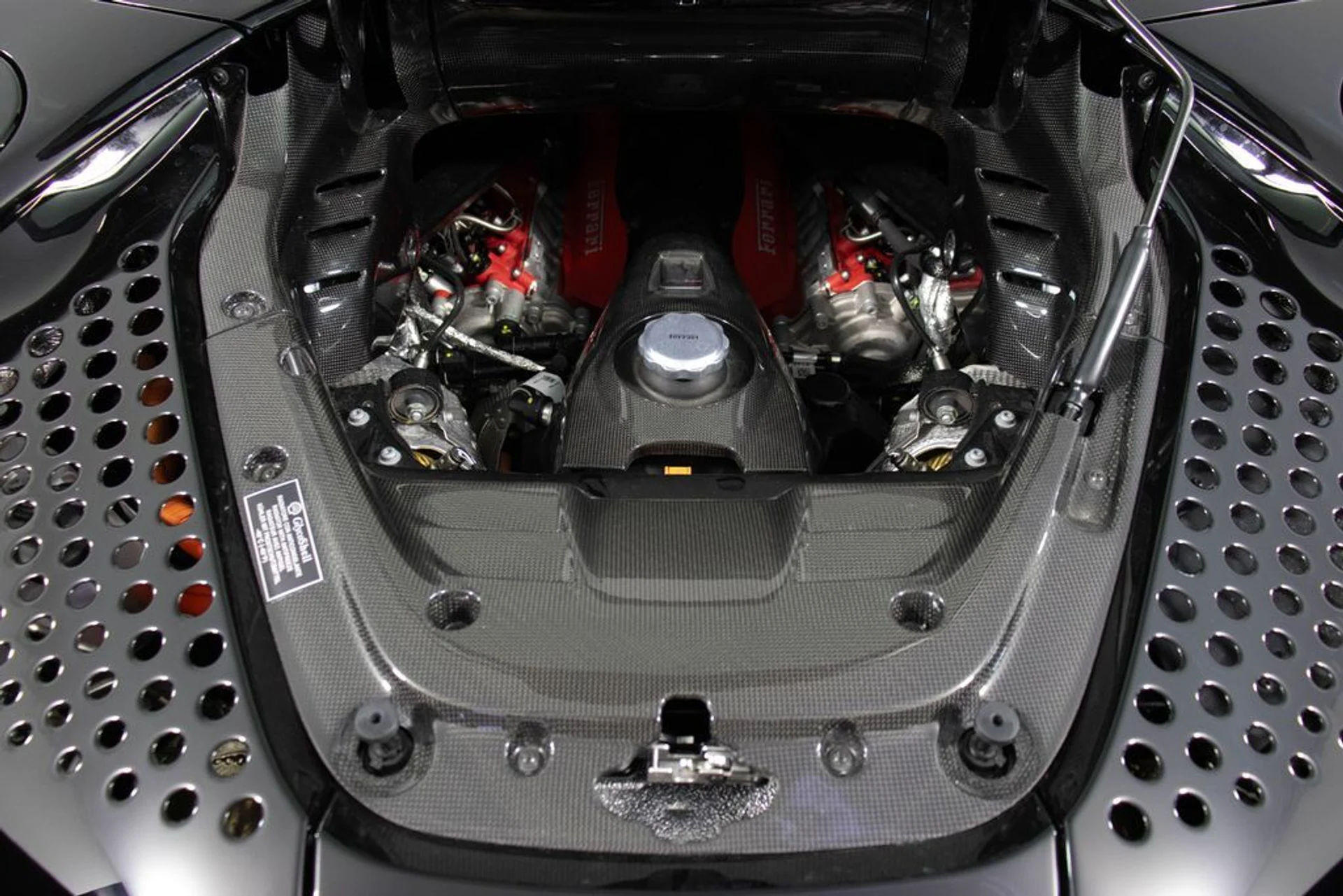 mph056_4112239904_9b3587b4b825336451f6117b75e74302x_38c5af3a0d