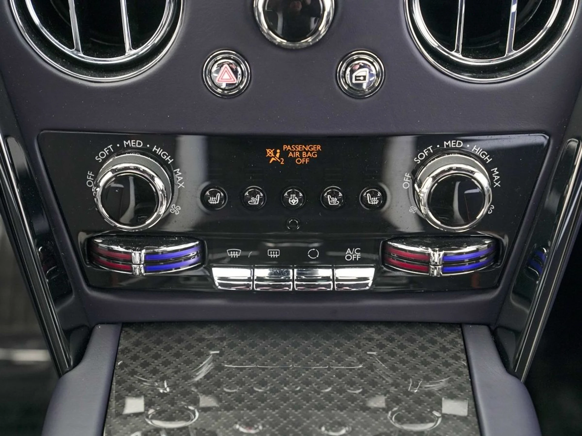 mph056_4135379520_oxx5rpep1ifb6kt0u5x6kfm0fh3k_99fe9ee986