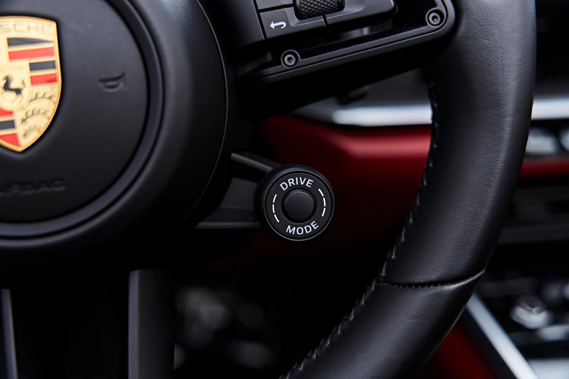 mph056_4146523780_Used_2024_Porsche_911_Turbo_S_1790299404_4da3bc59d9
