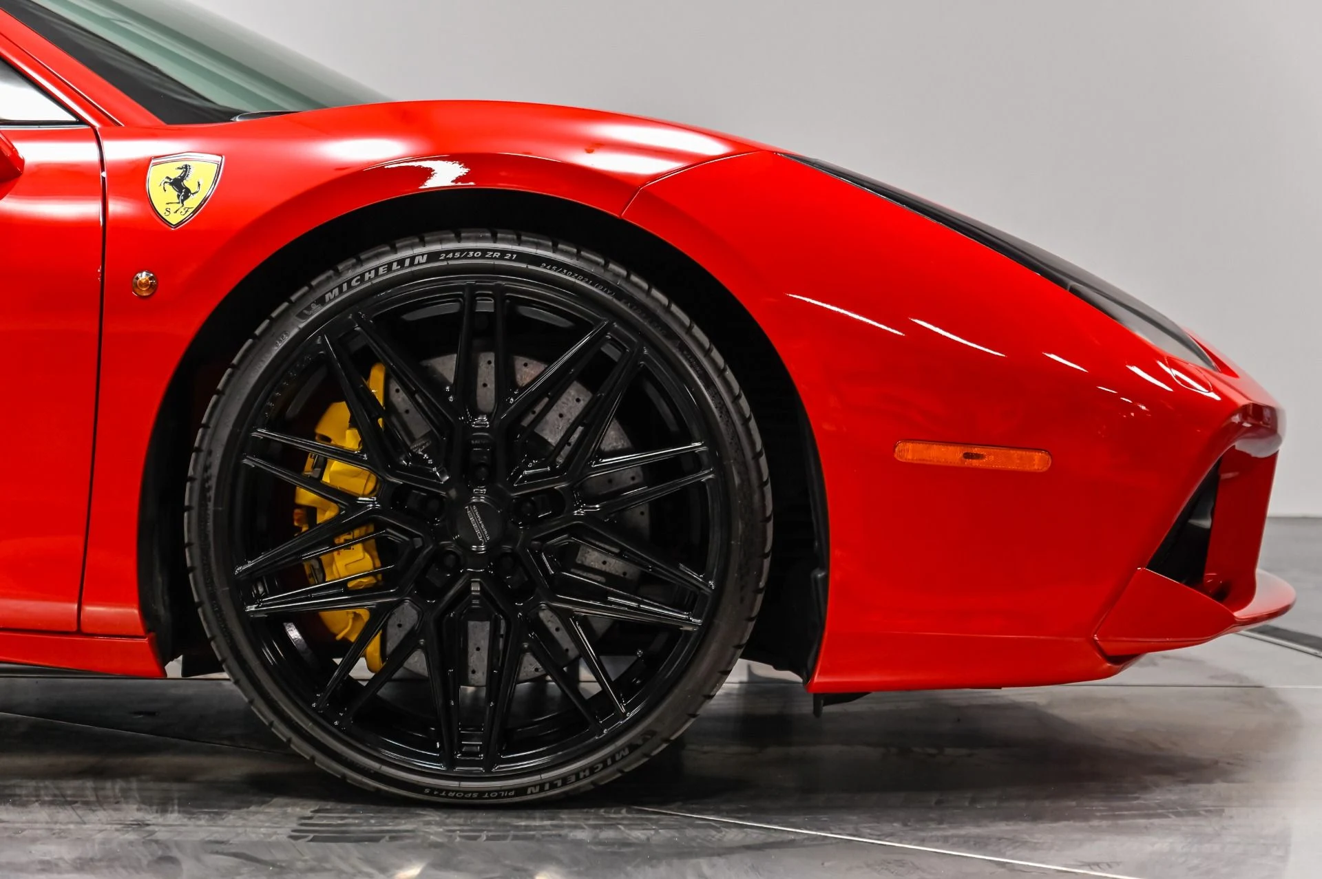 mph056_4170530287_Used_2018_Ferrari_488_GTB_Base_1788410889_a36d085250