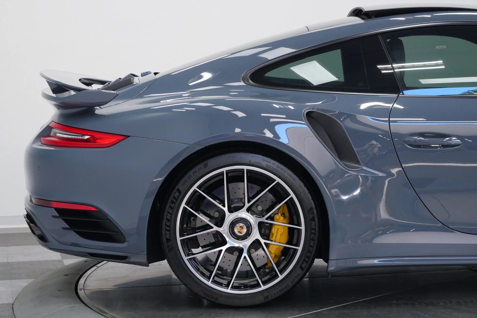 mph056_4179186366_Used_2017_Porsche_911_Turbo_S_Aerokit_Turbo_Burmester_Audio_1781208187_c4868f2135