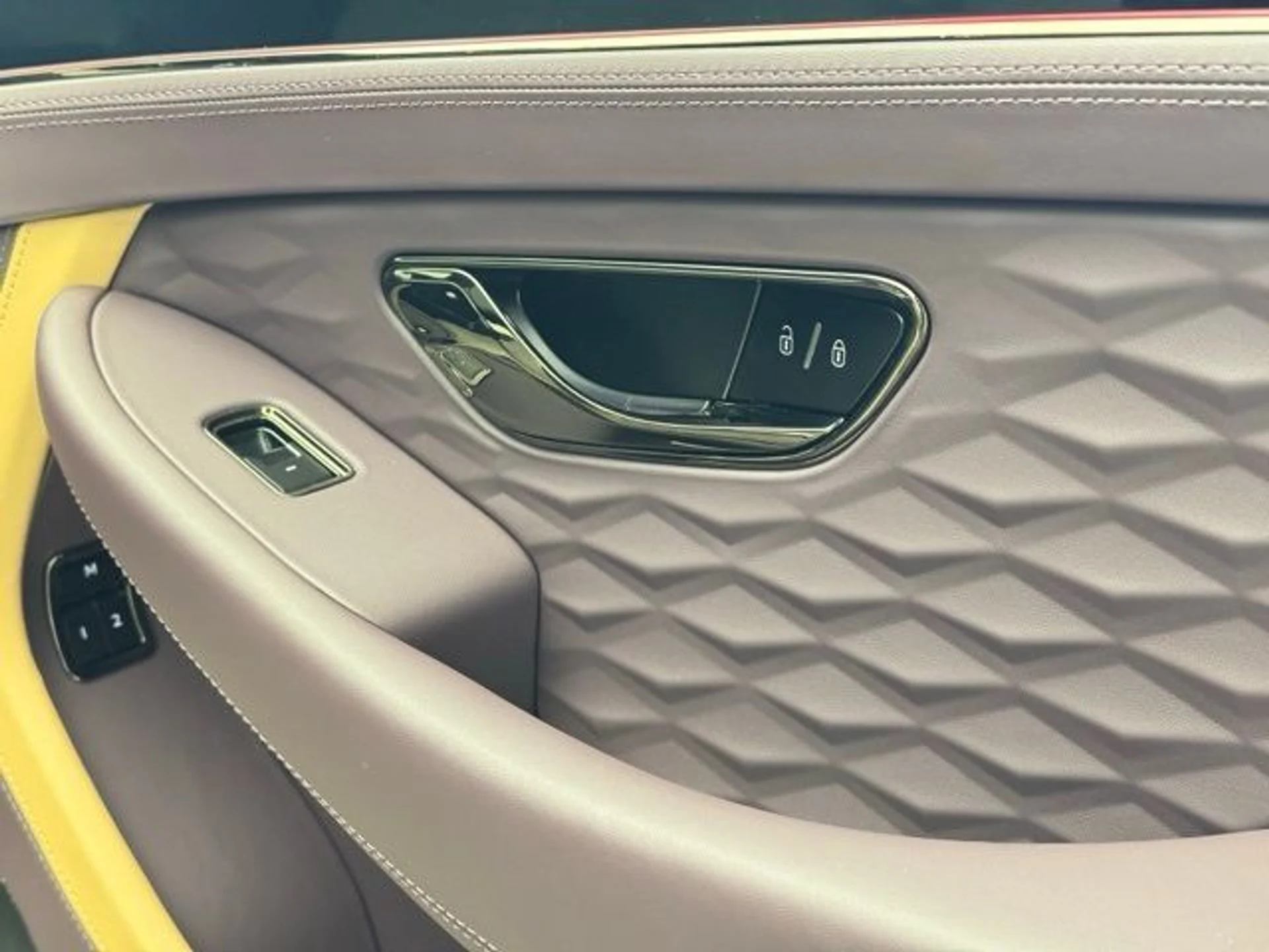 mph056_4215935755_9a3j927em6ah1rvg5hoolkfuw4nx_ecf39f987f