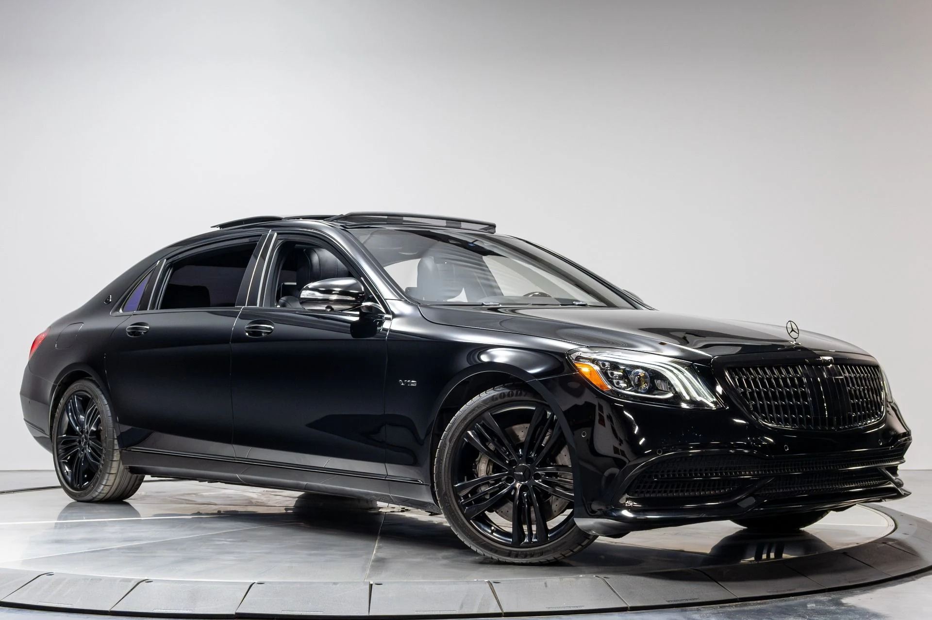 mph056_4231038439_Used_2020_Mercedes_Benz_S_Class_Maybach_S_650_1773874988_b9d4c7ada3