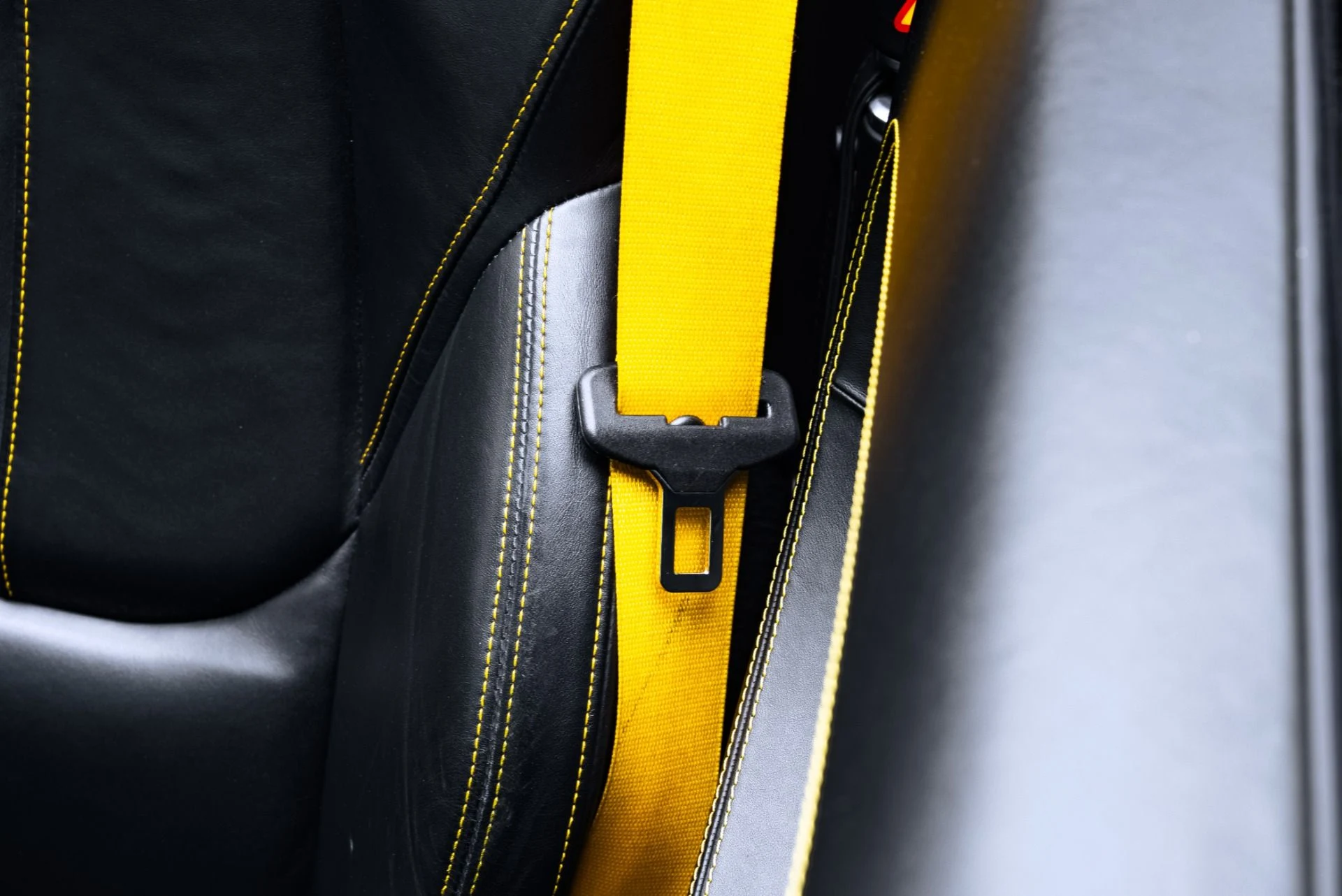 mph056_426589930_Used_2019_Mc_Laren_570_S_Spider_1771457546_c86c967f29