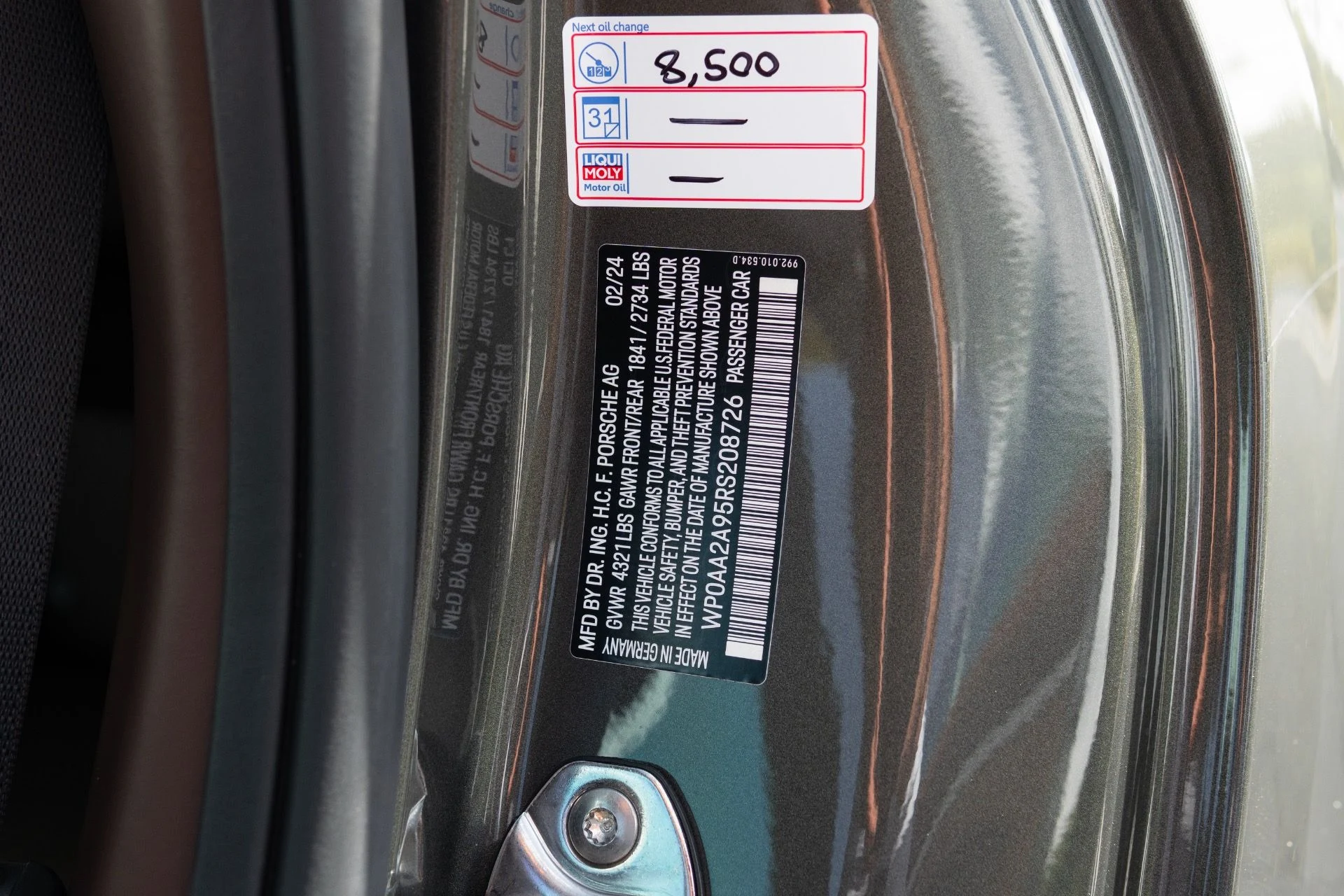 mph056_430220517_Used_2024_Porsche_911_Carrera_1772817798_818b0d2dd4