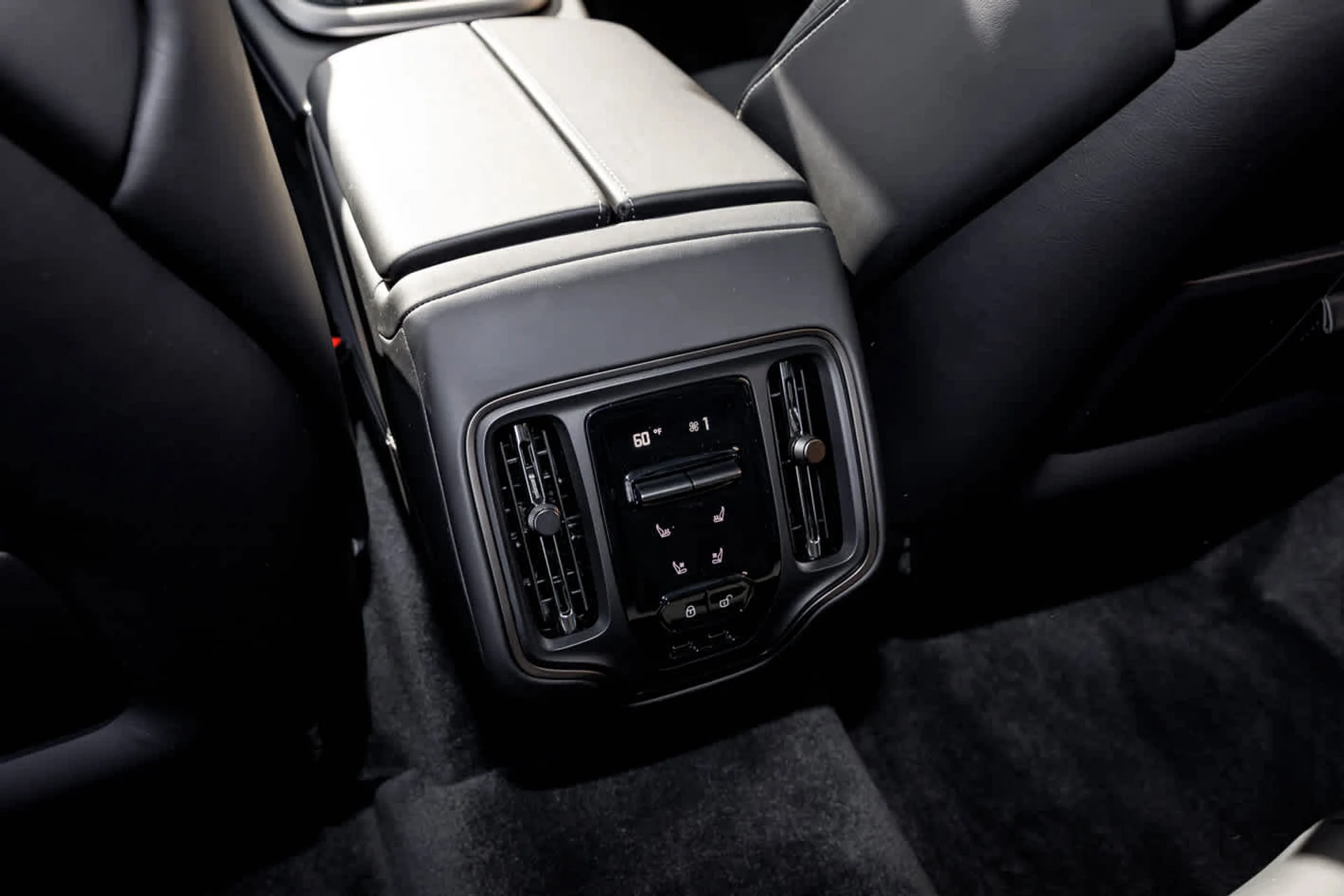 mph056_458884150_57_b2cf6d47ef