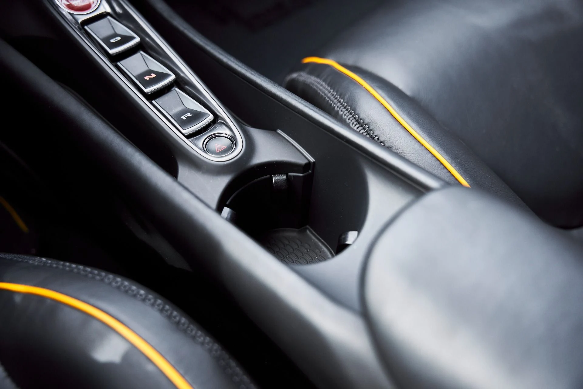 mph056_472972077_Used_2023_Mc_Laren_Artura_1770833733_20be932b42