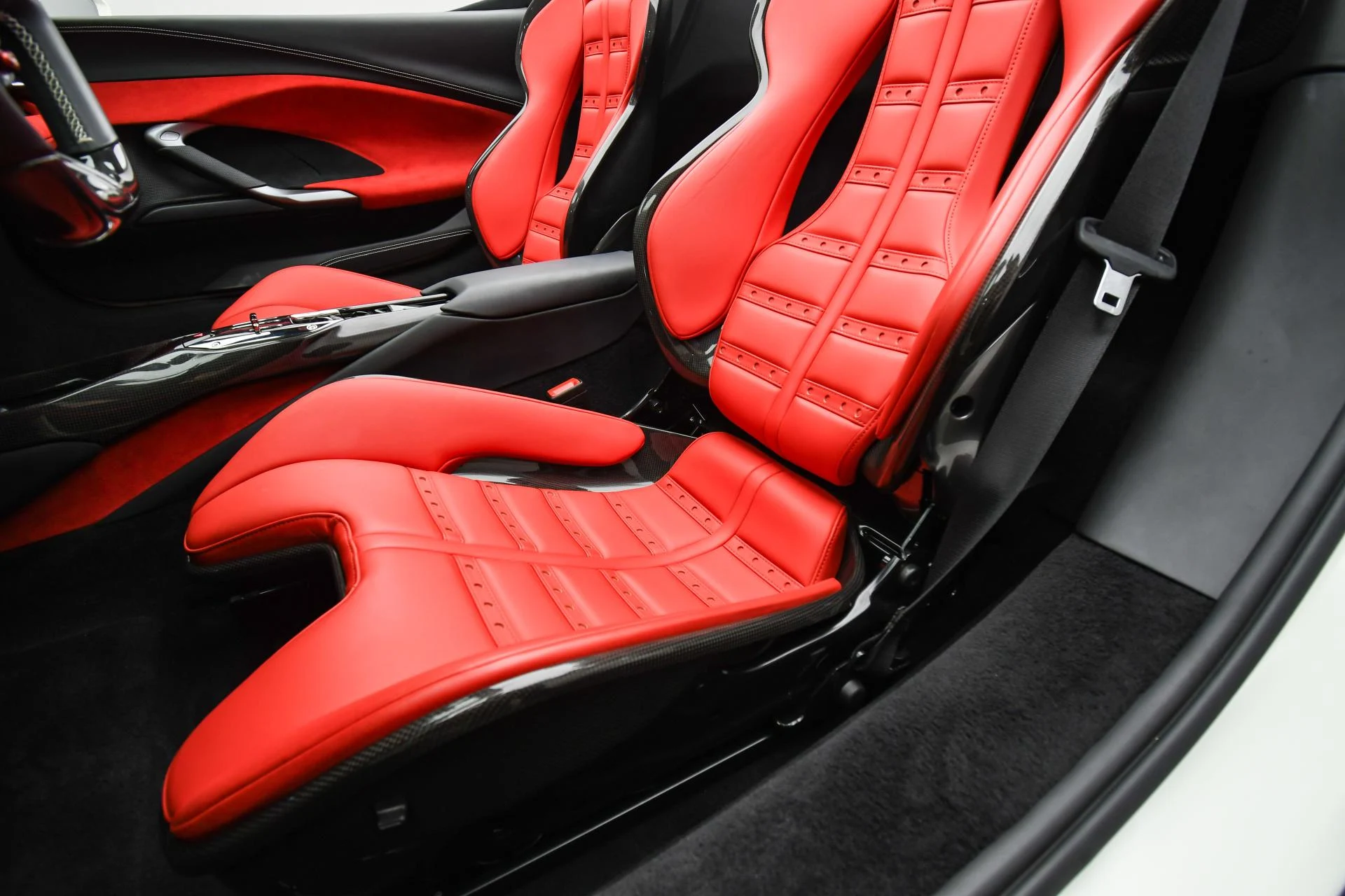mph056_476092769_Used_2023_Ferrari_296_GTS_1753430677_d2b8f597b5