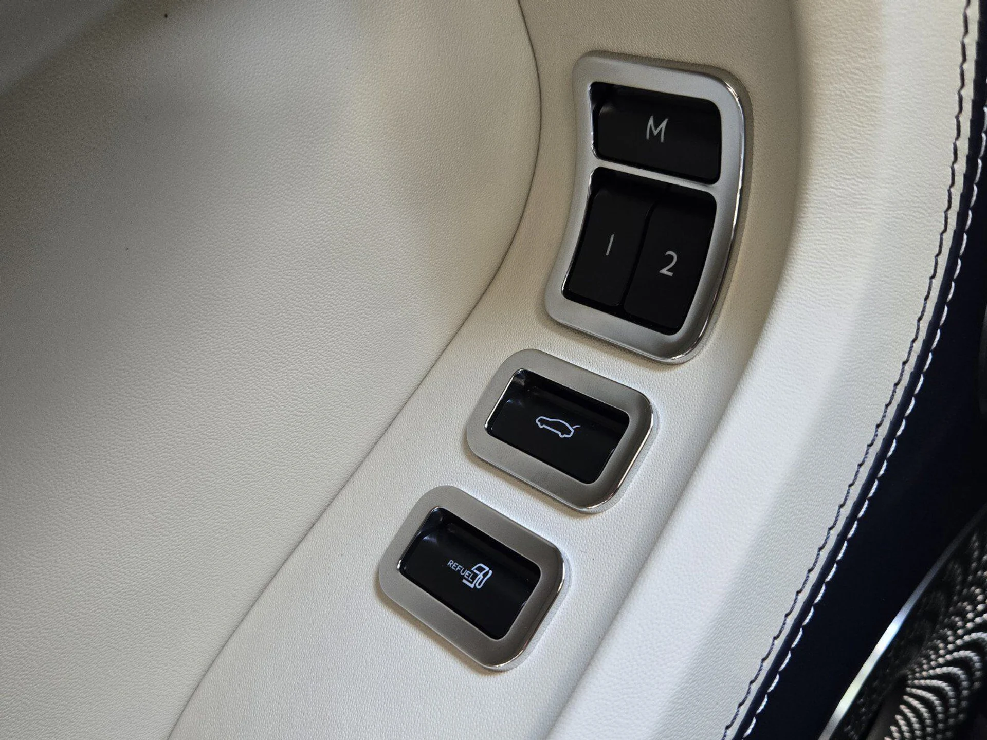 mph056_476731281_e90008943b74e632e25a93becdf331dbx_f905615890