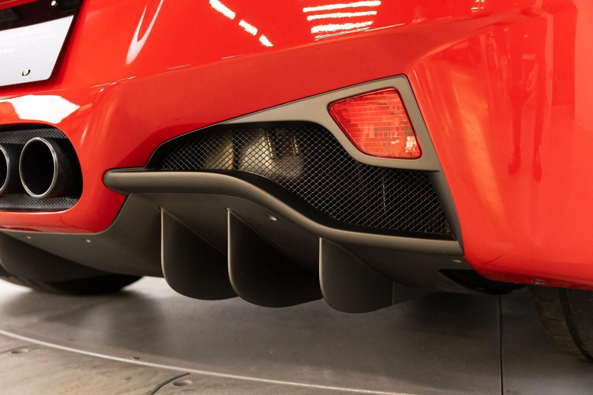 mph056_504744515_Used_2013_Ferrari_458_Spider_1791380428_b626edaa4f