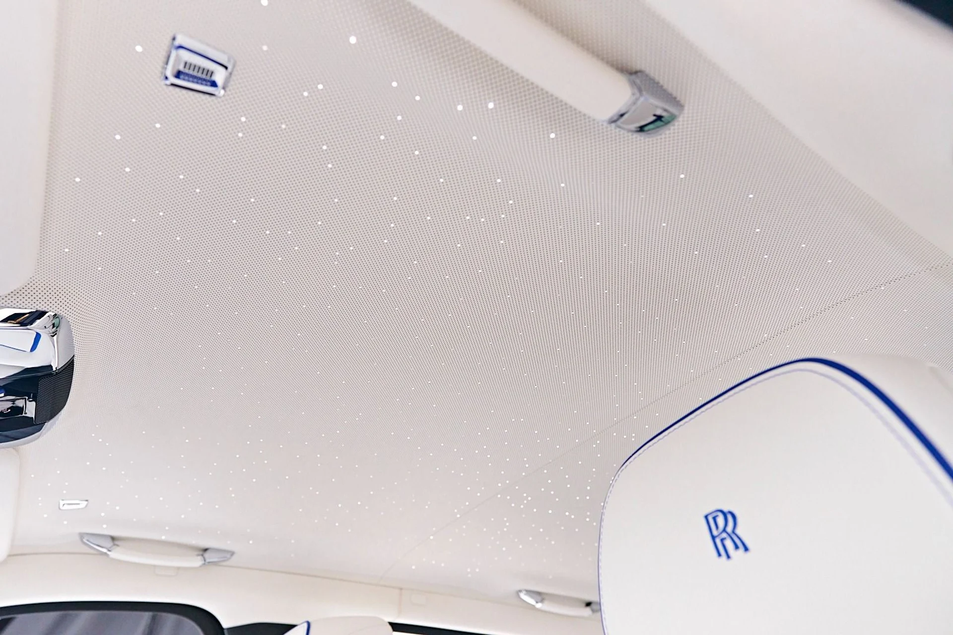 mph056_512081483_Used_2023_Rolls_Royce_Cullinan_Base_1745954360_68a7da3af1