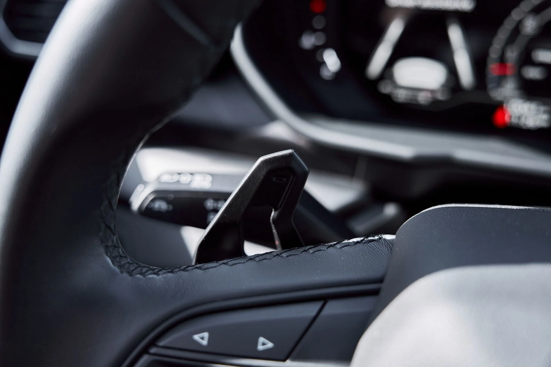 mph056_532550591_Used_2024_Lamborghini_Urus_S_1770085921_1b6da4c01d