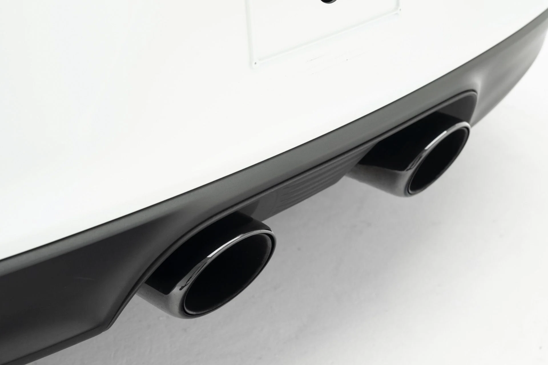 mph056_536473721_Used_2018_Porsche_911_Carrera_T_1777581975_7f7d15df0b