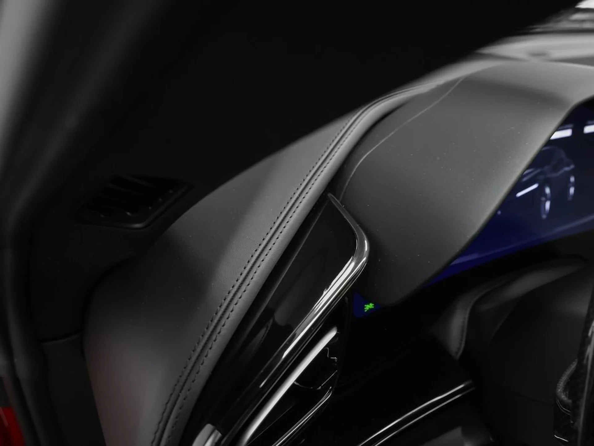 mph056_544284861_57_9e37d23023