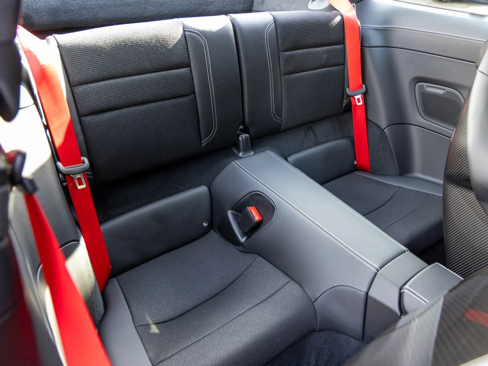 mph056_555539178_57_dd1e3183cb