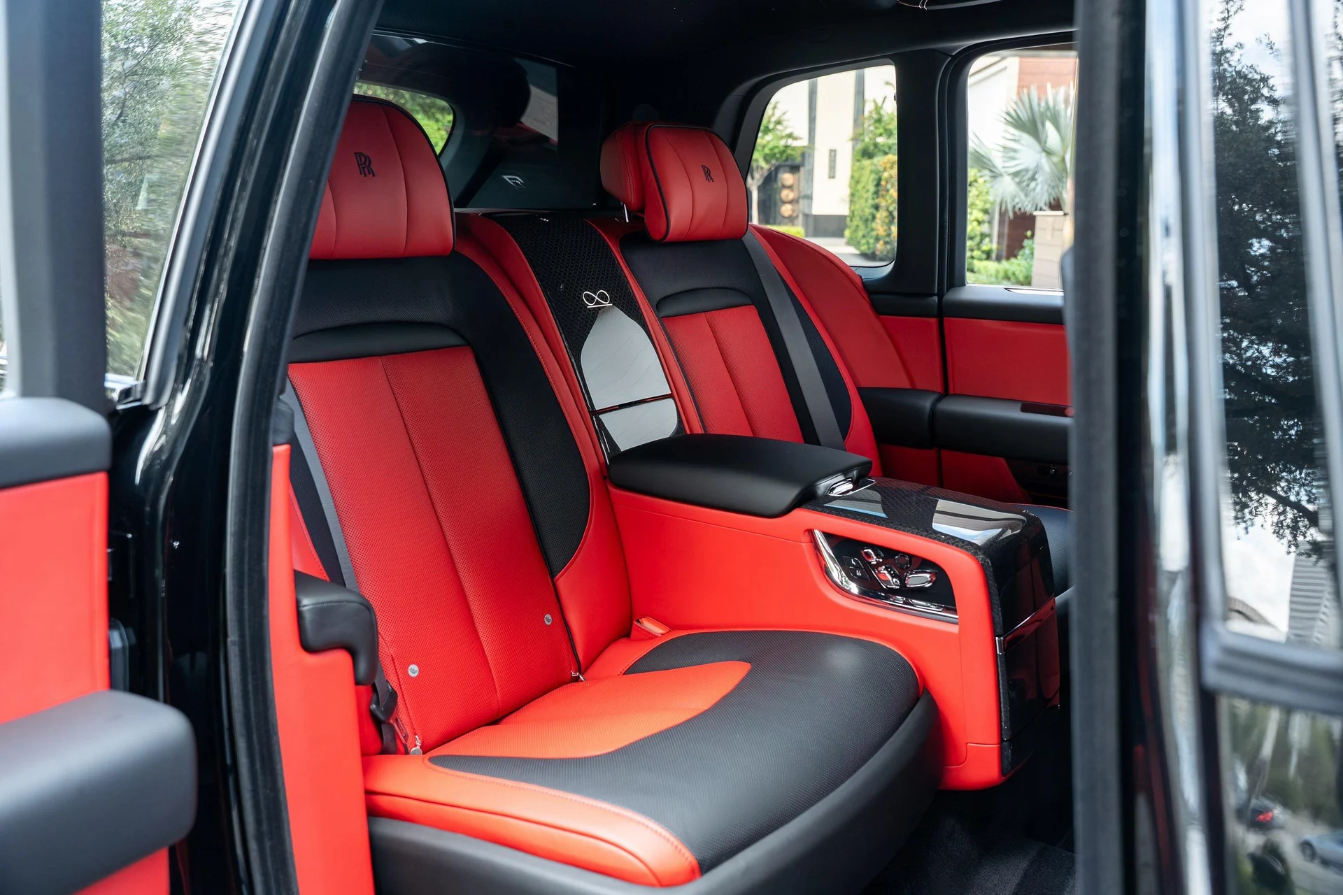 mph056_560445033_444459225_695cc0fa8f3ee920bf5186e3_5f292b6307