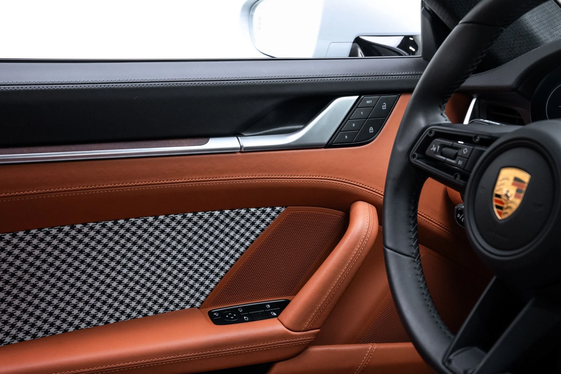 mph056_567873366_Used_2023_Porsche_911_Sport_Classic_1774647065_4f588a50c8