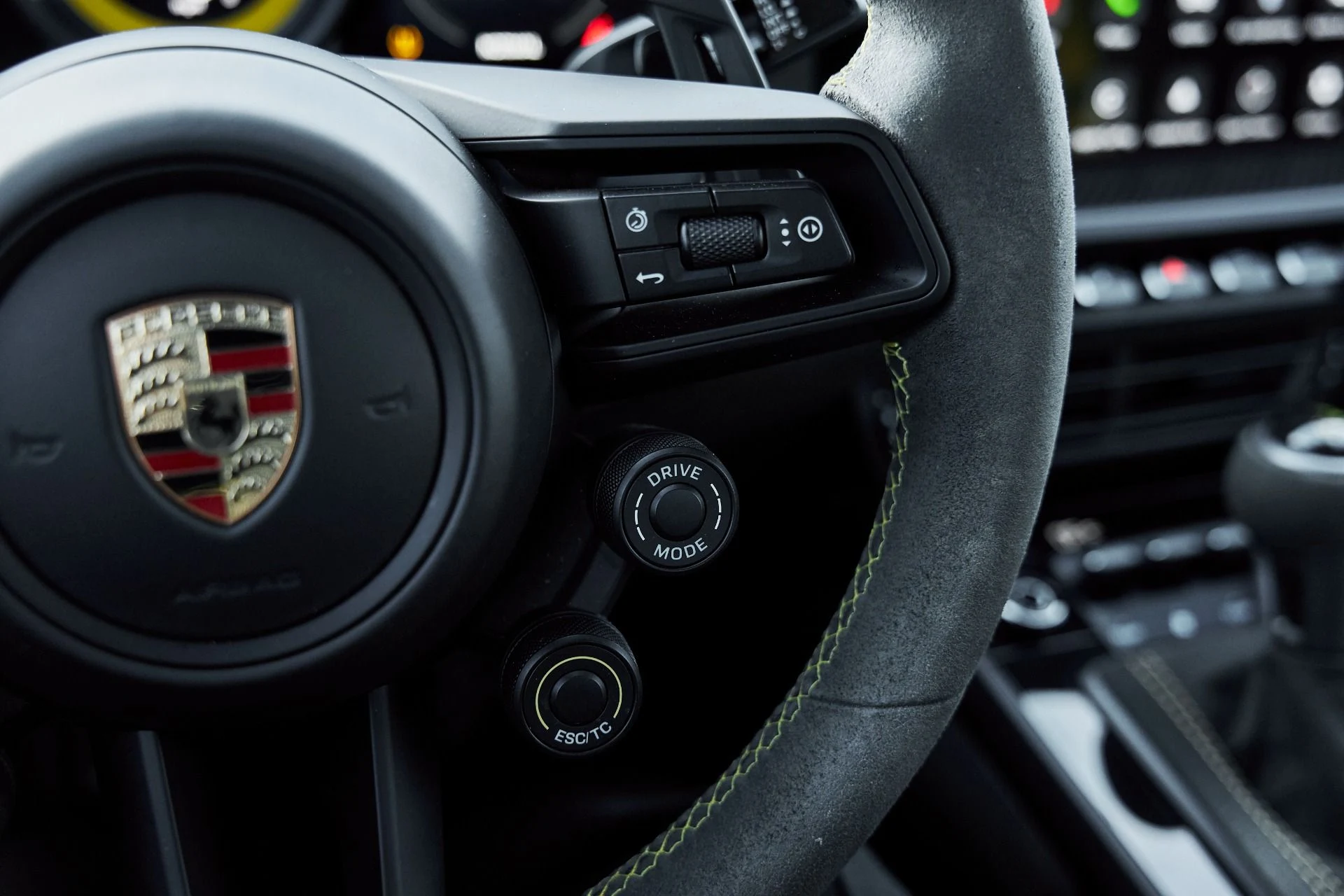 mph056_582812409_Used_2024_Porsche_911_GT_3_RS_1766112819_587d4e8608