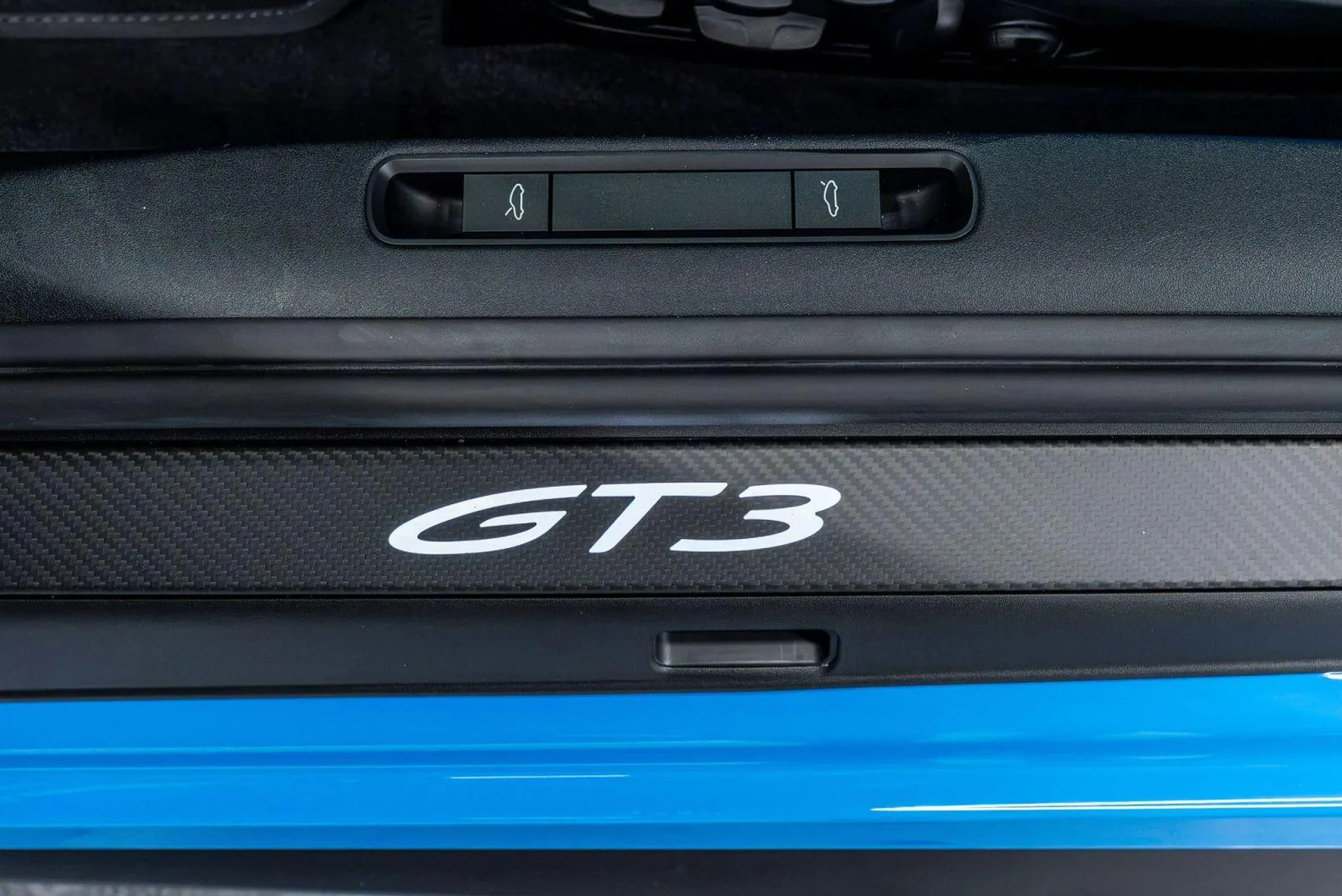 mph056_595971347_Used_2026_Porsche_911_GT_3_w_Touring_Pkg_Coupe_2_D_1789774051_44c807d892