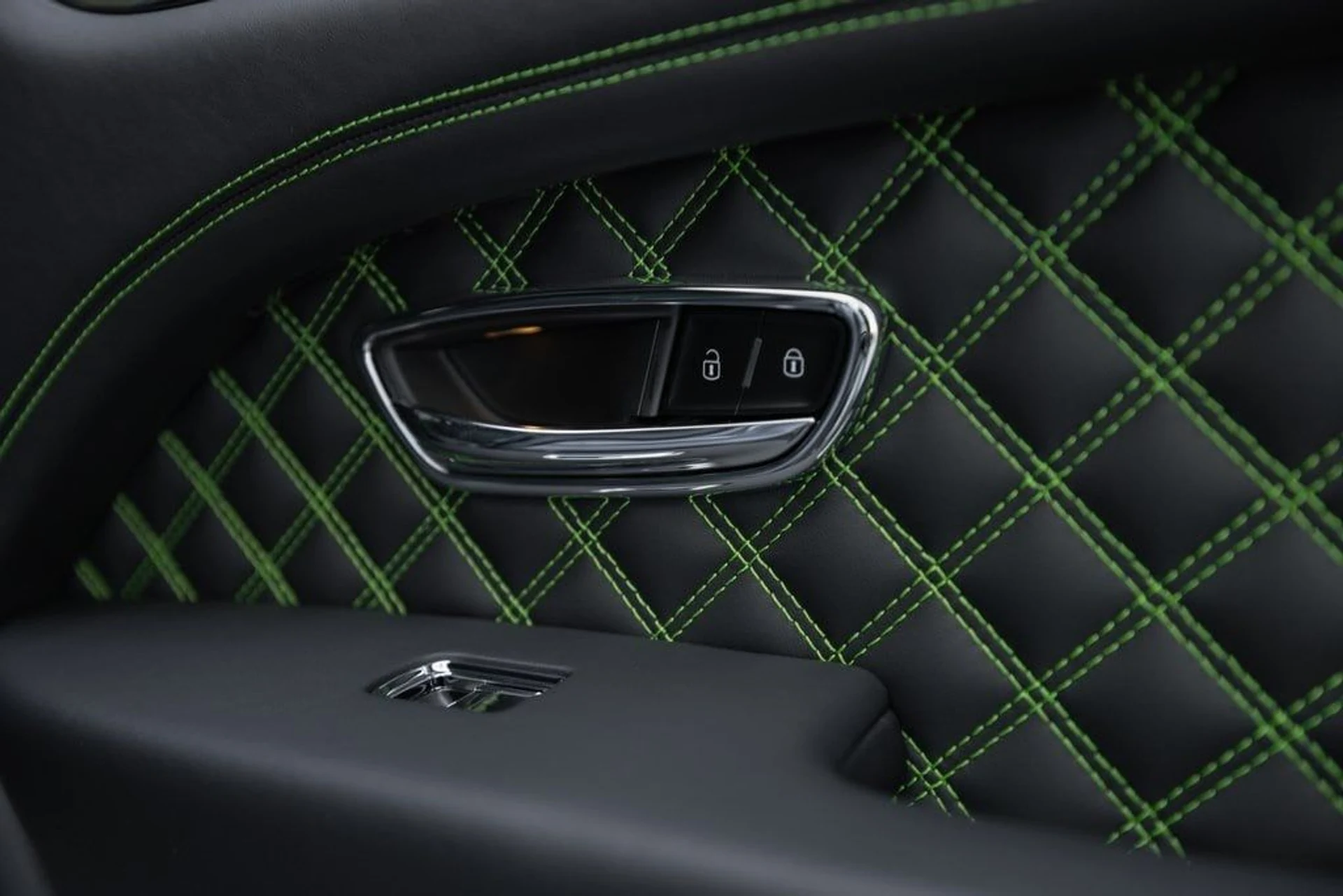 mph056_614636562_fc1647ebd86f92986637b471020be754x_690e2b0627