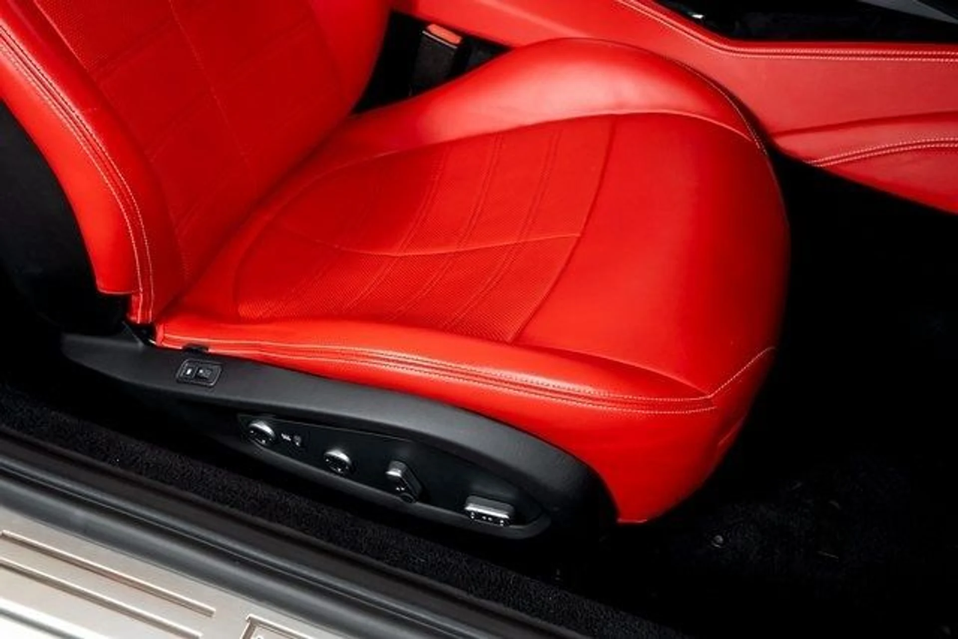 mph056_619182083_dc4c53baf49d35f8079ae6d11fb0d158x_27ea6b33c8