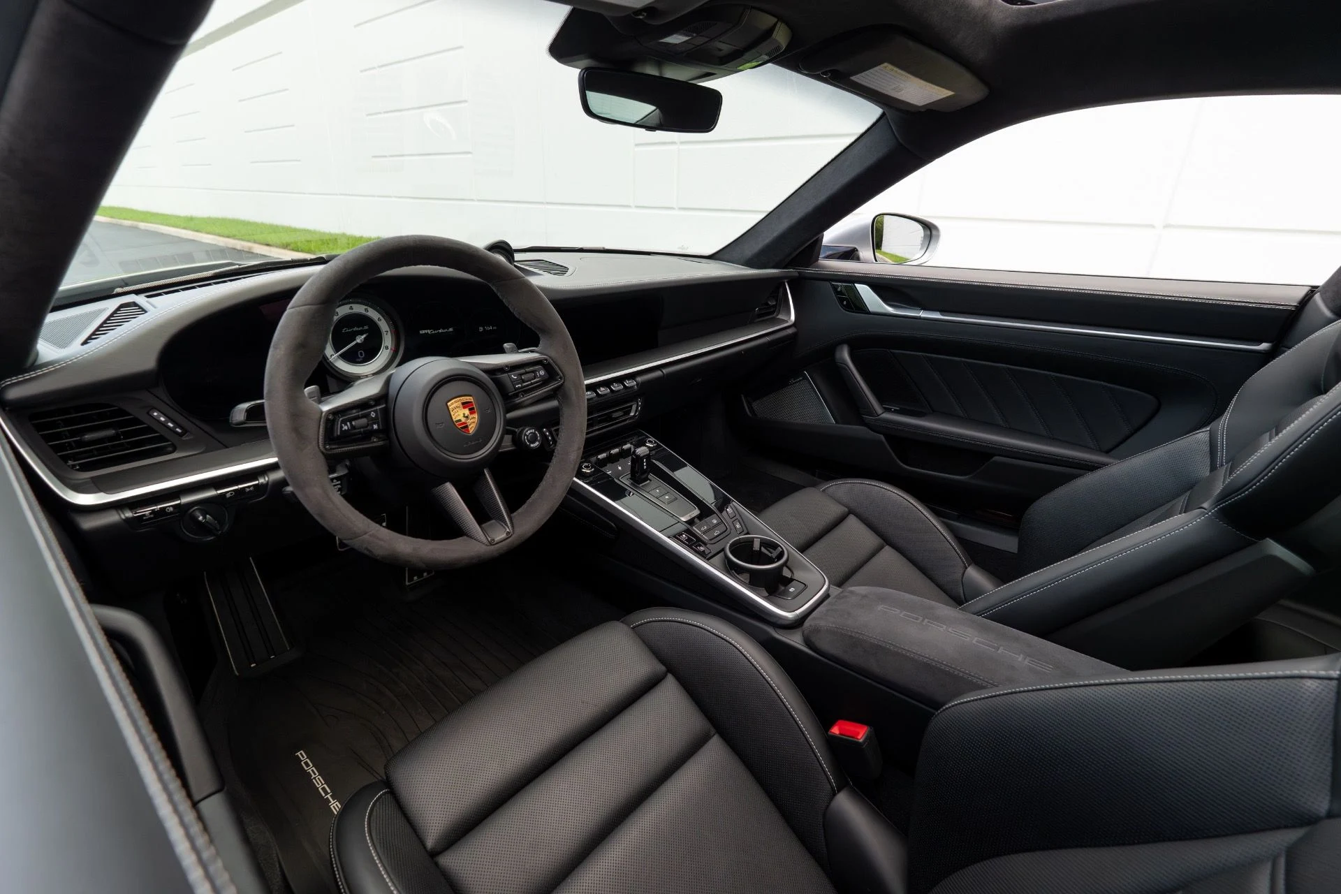 mph056_622502196_Used_2021_Porsche_911_Turbo_S_1758737347_8c7402cead