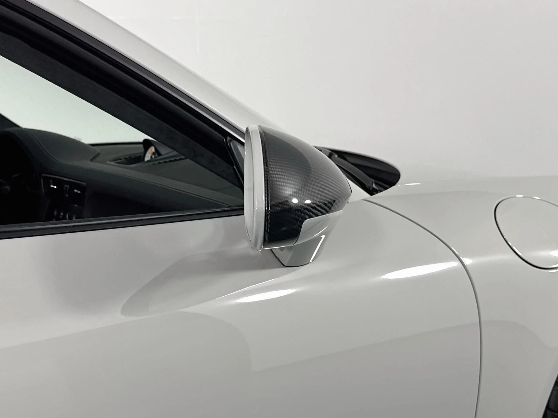 mph056_677619822_Used_2018_Porsche_911_GT_3_1787596711_51a6efb5df