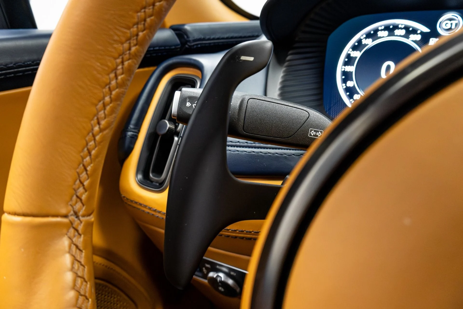 mph056_724234548_Used_2021_Aston_Martin_DBX_1770088523_ffb40dee19