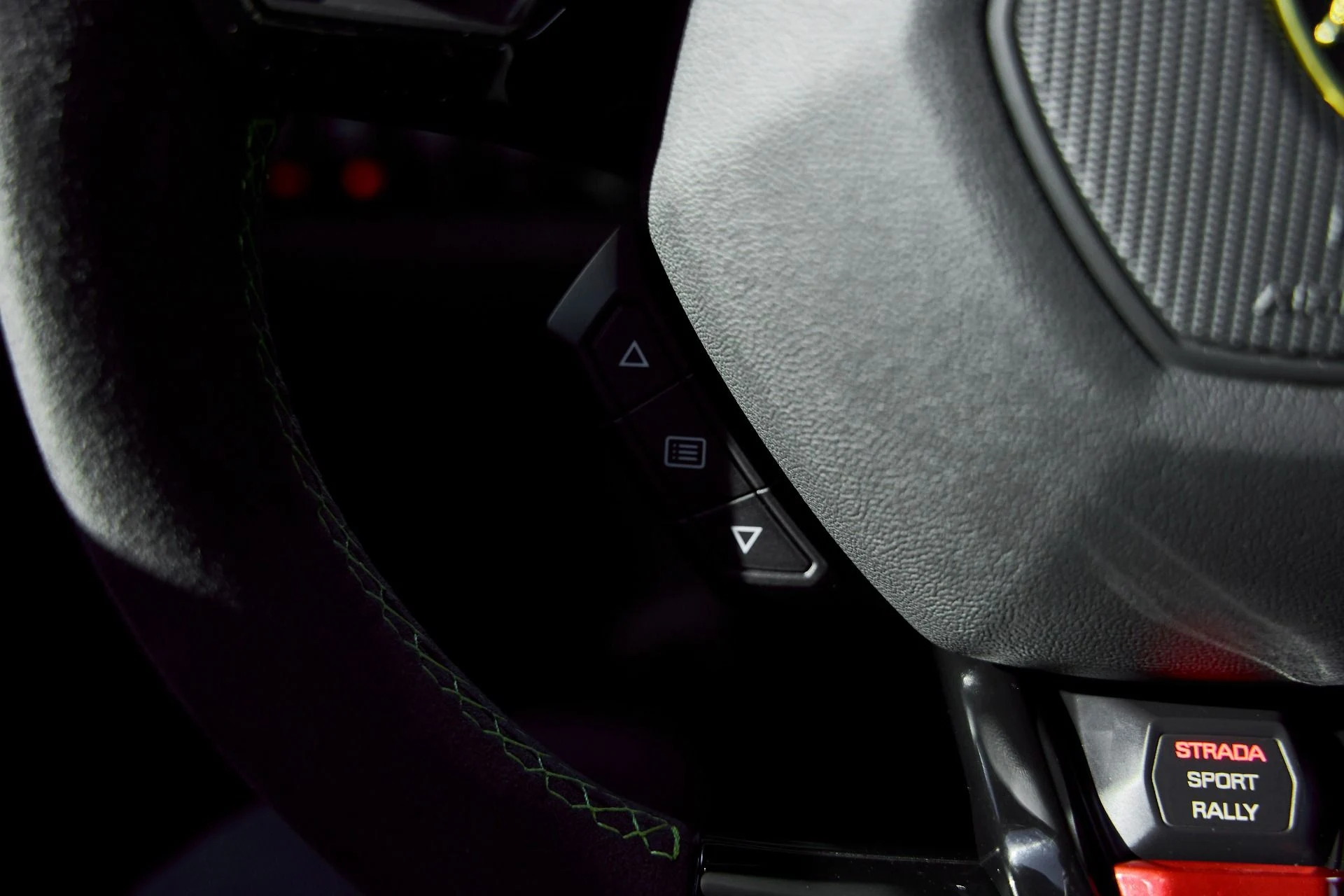 mph056_729521816_Used_2024_Lamborghini_Huracan_Sterrato_Base_1767062480_9de2200a37