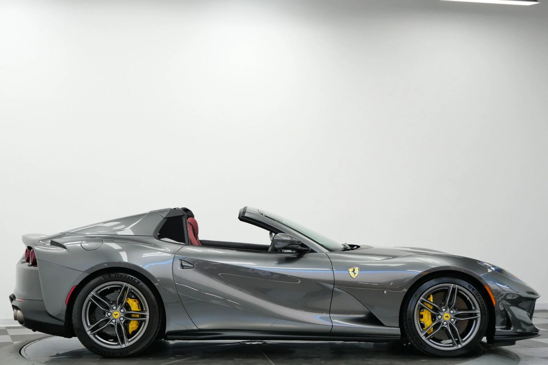 mph056_757690124_Used_2021_Ferrari_812_GTS_Very_Low_Miles_Classic_Colors_Suspension_Lifter_1788450989_d1210dadb1