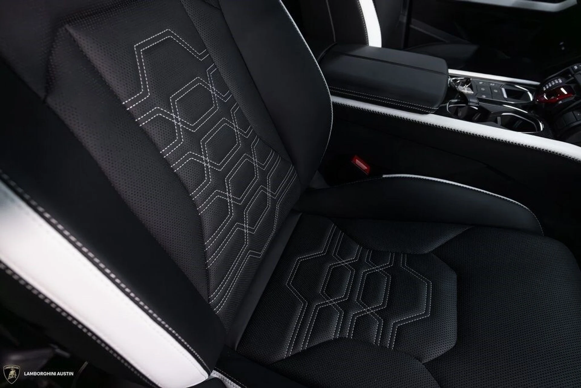 mph056_768046389_4d49f6530958a3b24387ce3dedc81b29x_fe44062ebc