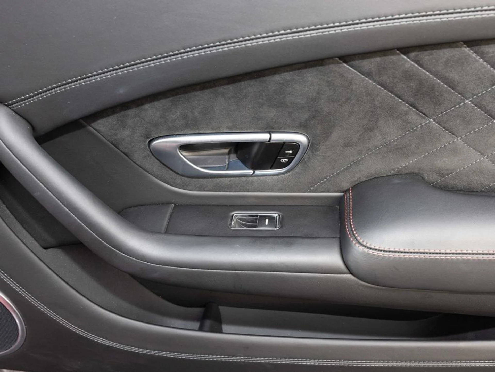 mph056_788689675_470515790_691deff71f5a91e534b26422_f6050b778e