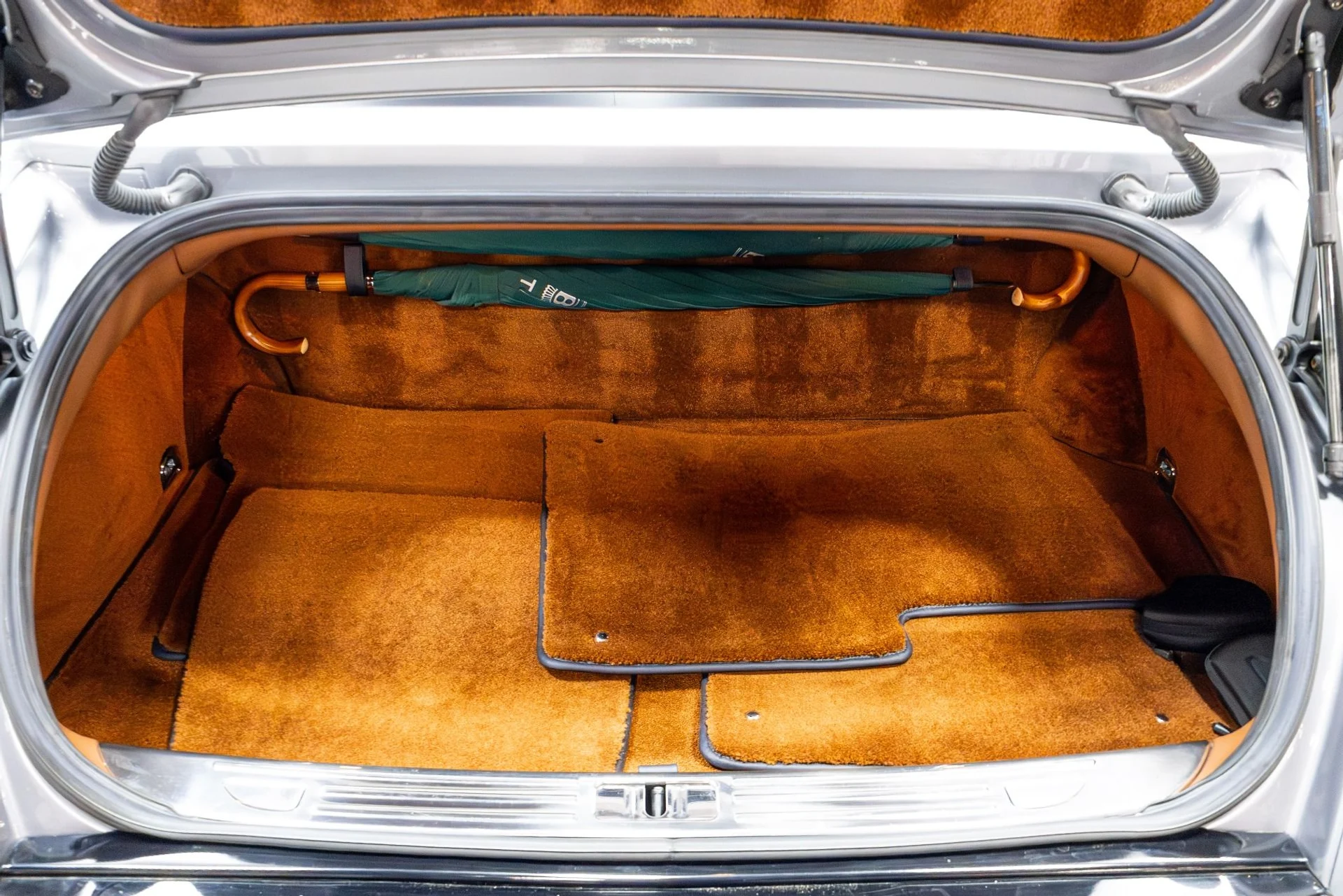 mph056_792970035_Used_2017_Bentley_Mulsanne_Speed_1775685979_89d948b28e