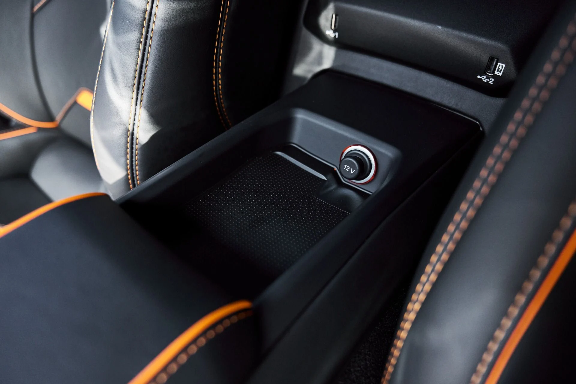 mph056_802147780_Used_2020_Lamborghini_Huracan_EVO_Base_1777394867_813374d325