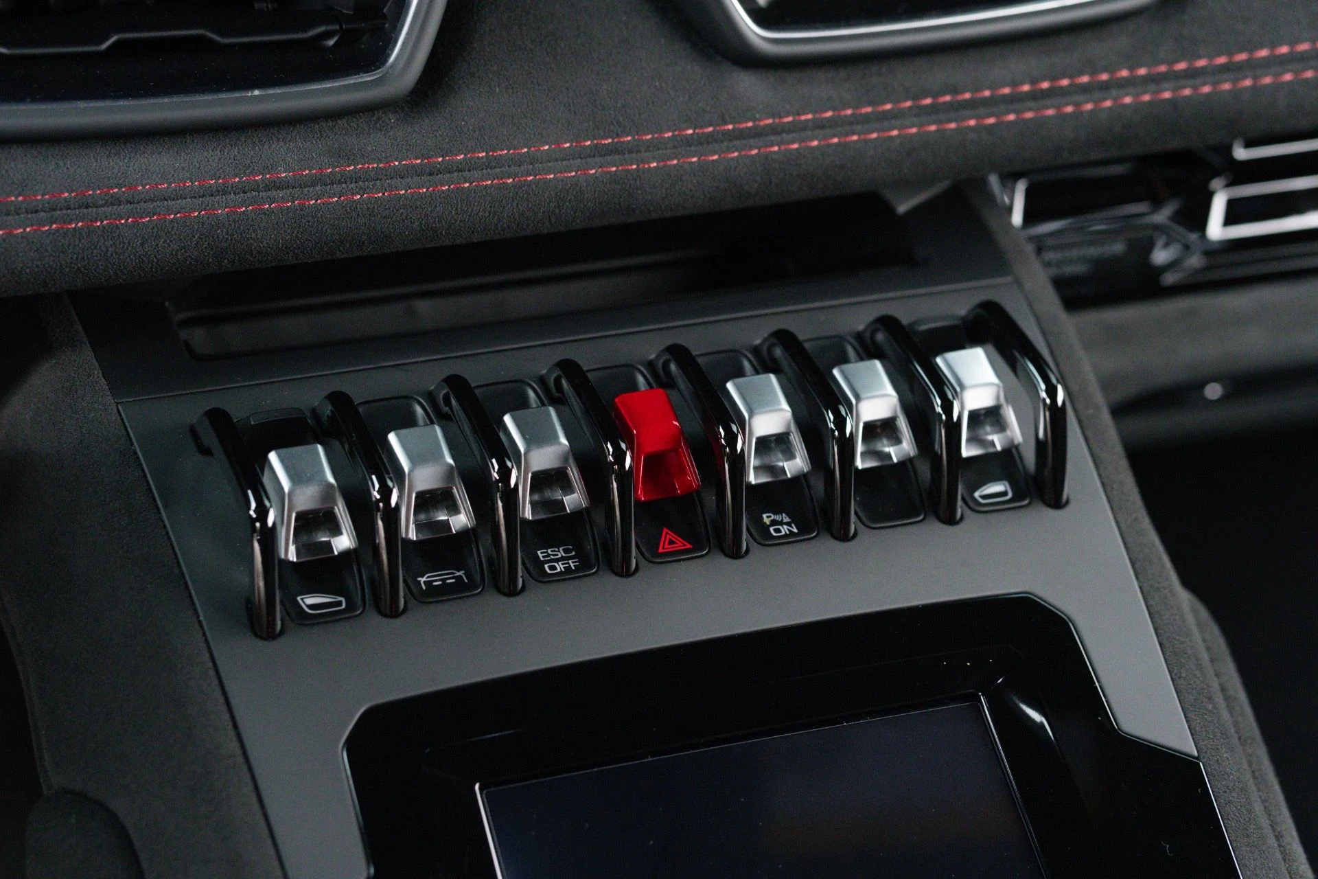 mph056_814199452_Used_2024_Lamborghini_Huracan_Sterrato_1775279109_6bc1d1b42b