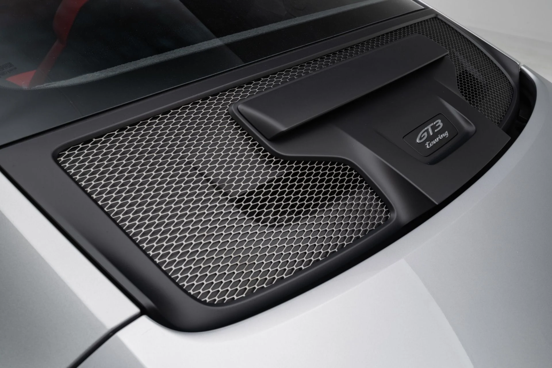 mph056_839957461_Used_2024_Porsche_911_GT_3_Touring_1776272112_4fab168c1d