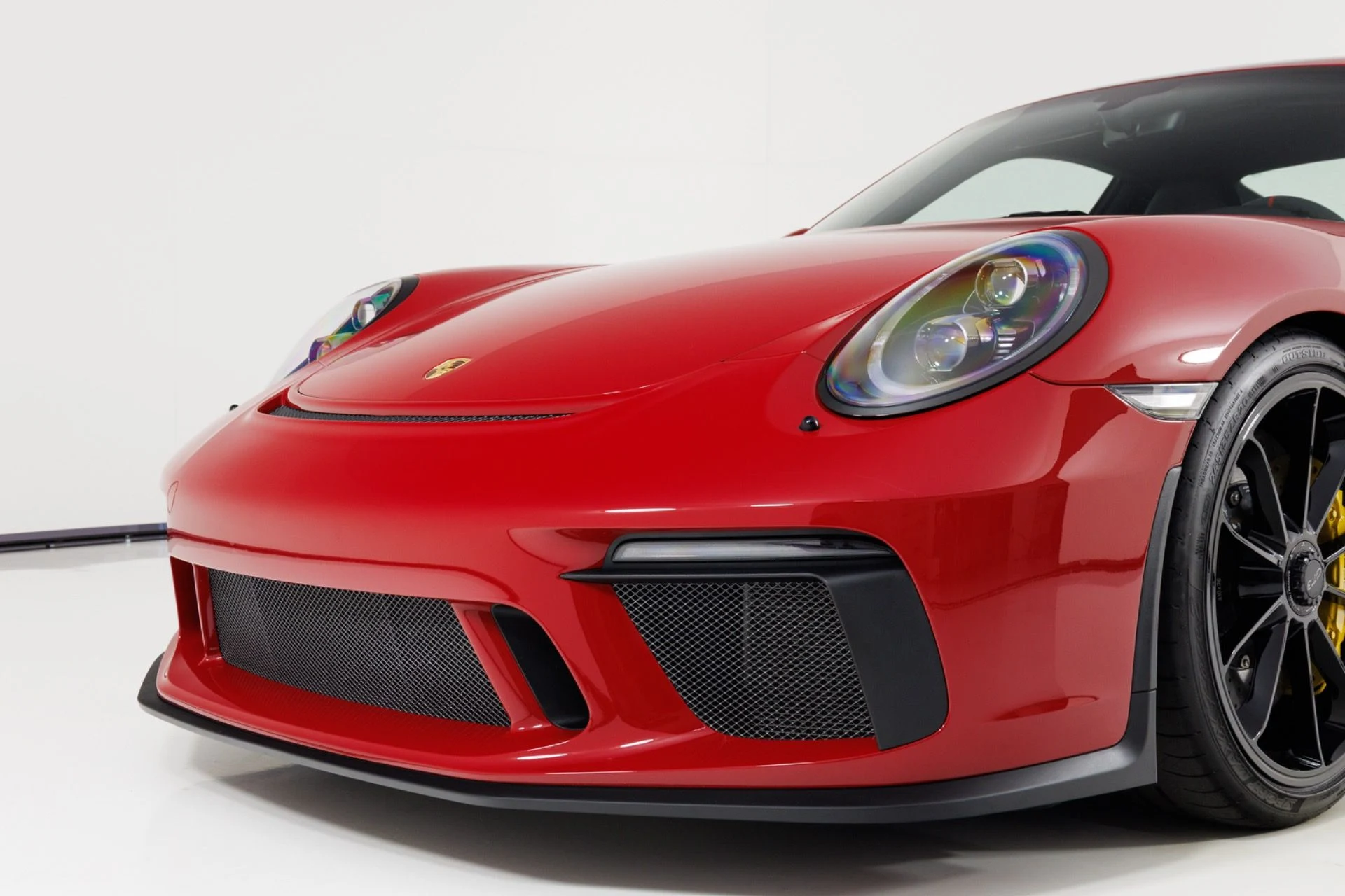 mph056_854193579_Used_2018_Porsche_911_GT_3_1781113327_67794b277a