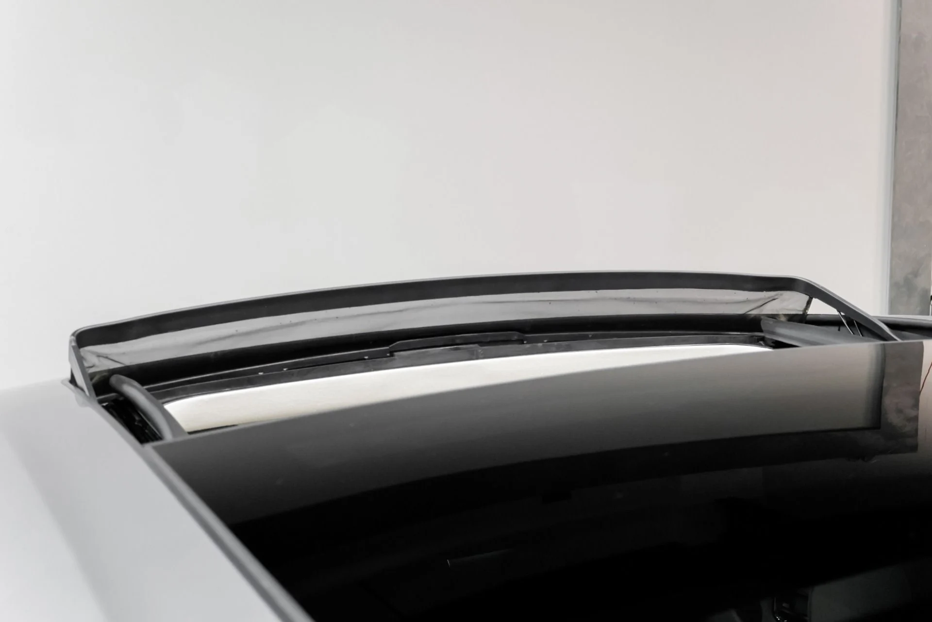 mph056_892716029_Used_2010_Rolls_Royce_Ghost_1762979207_fbac9bbe44