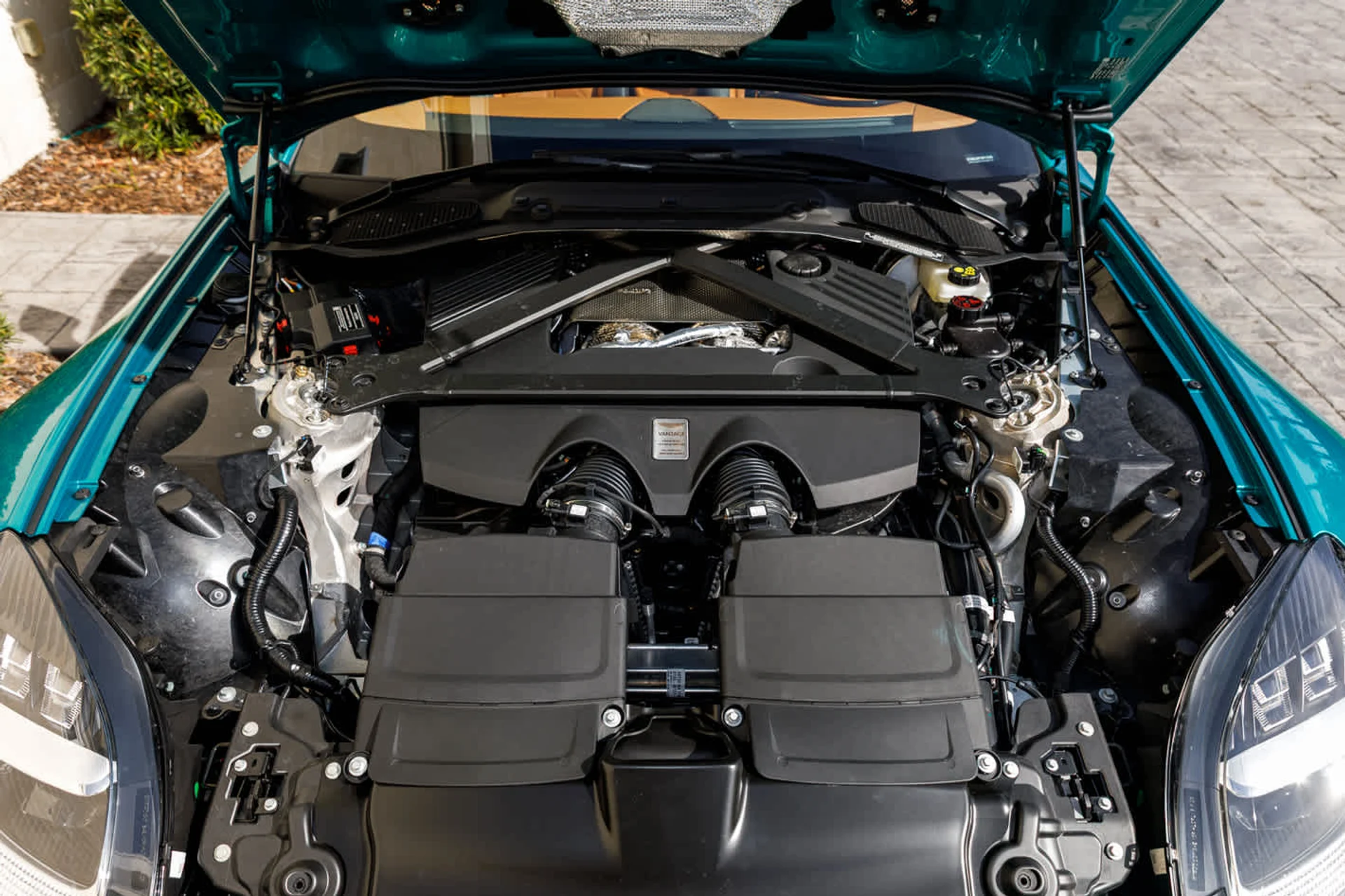 mph056_892854585_57_c1ef91a4a6