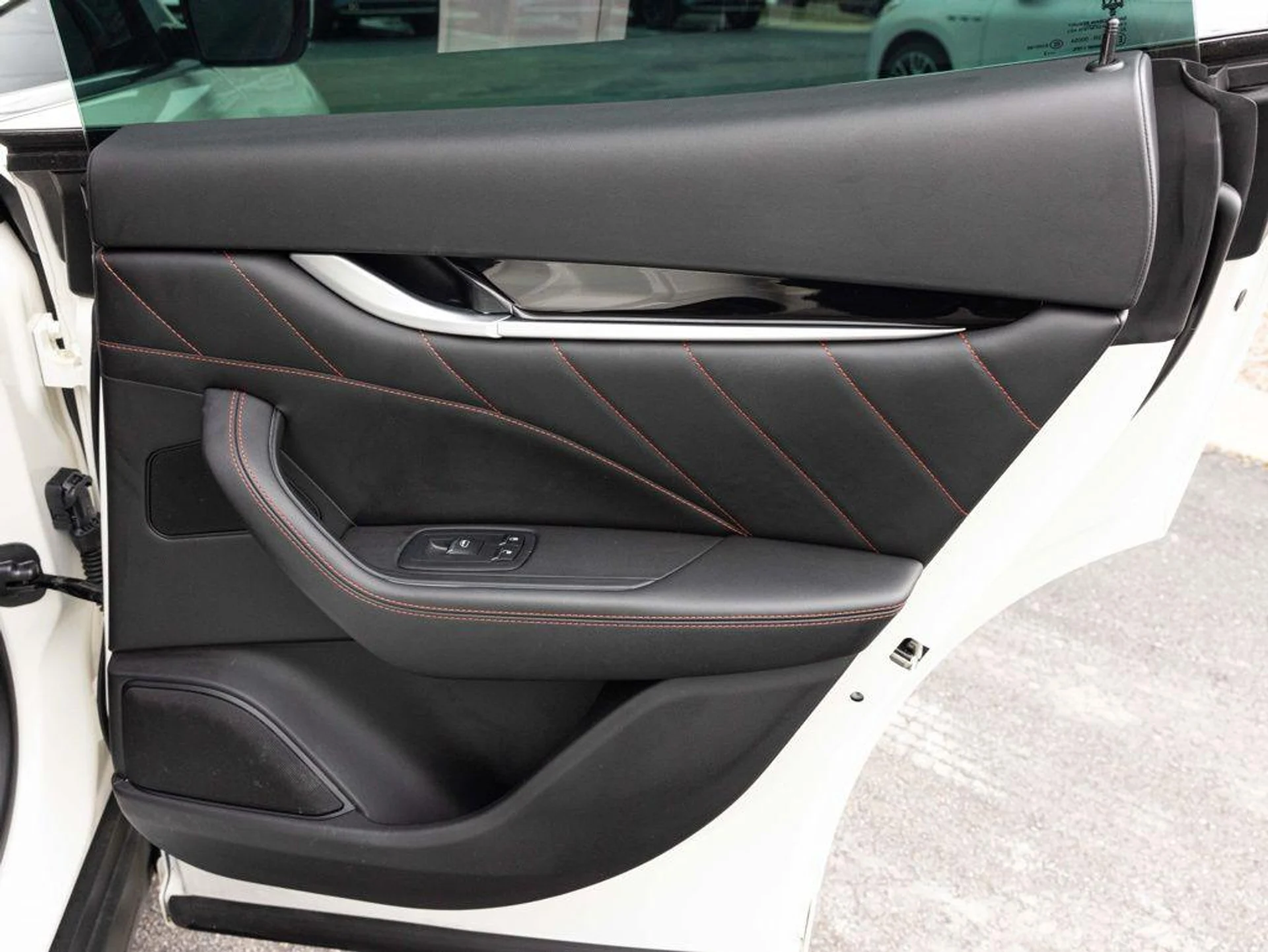 mph056_904292402_490082366_697e1d8e241a57c3178fffe4_3743d21ff2