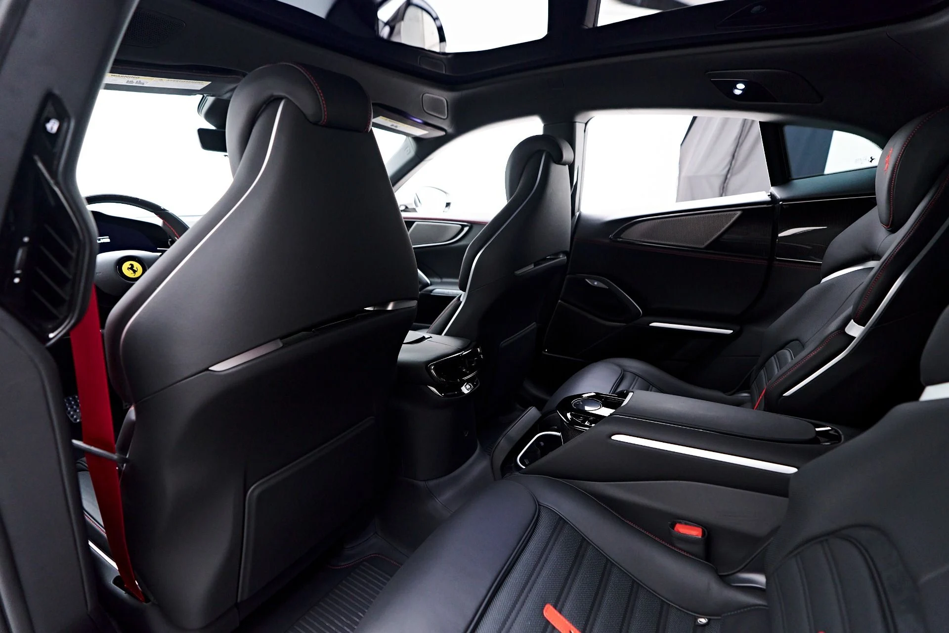 mph056_914538701_Used_2024_Ferrari_Purosangue_Base_1757201187_ae71b9977e