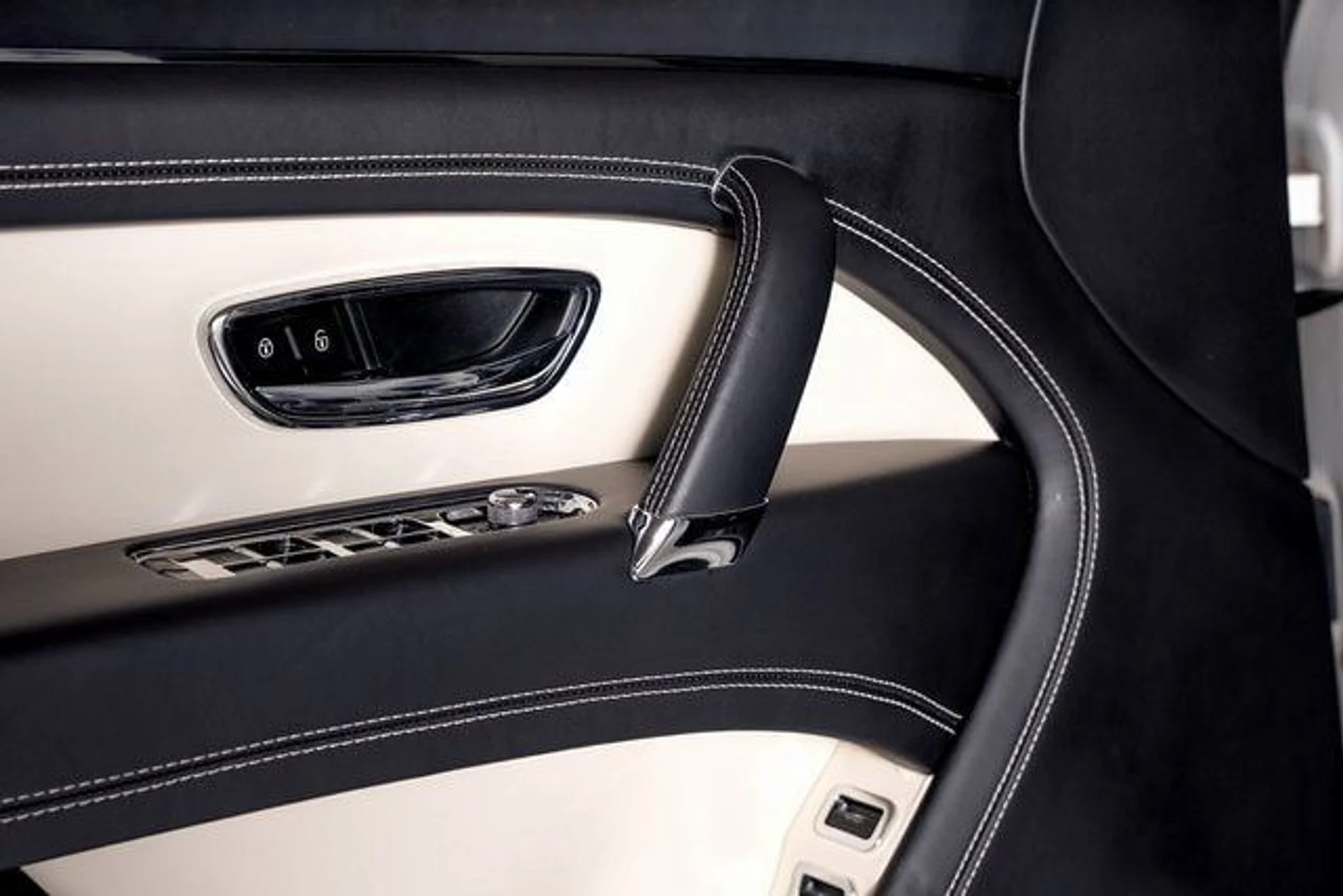 mph056_916928787_7dcbead563ae7624b2a3d0ca32547f55x_ce1a5b1078