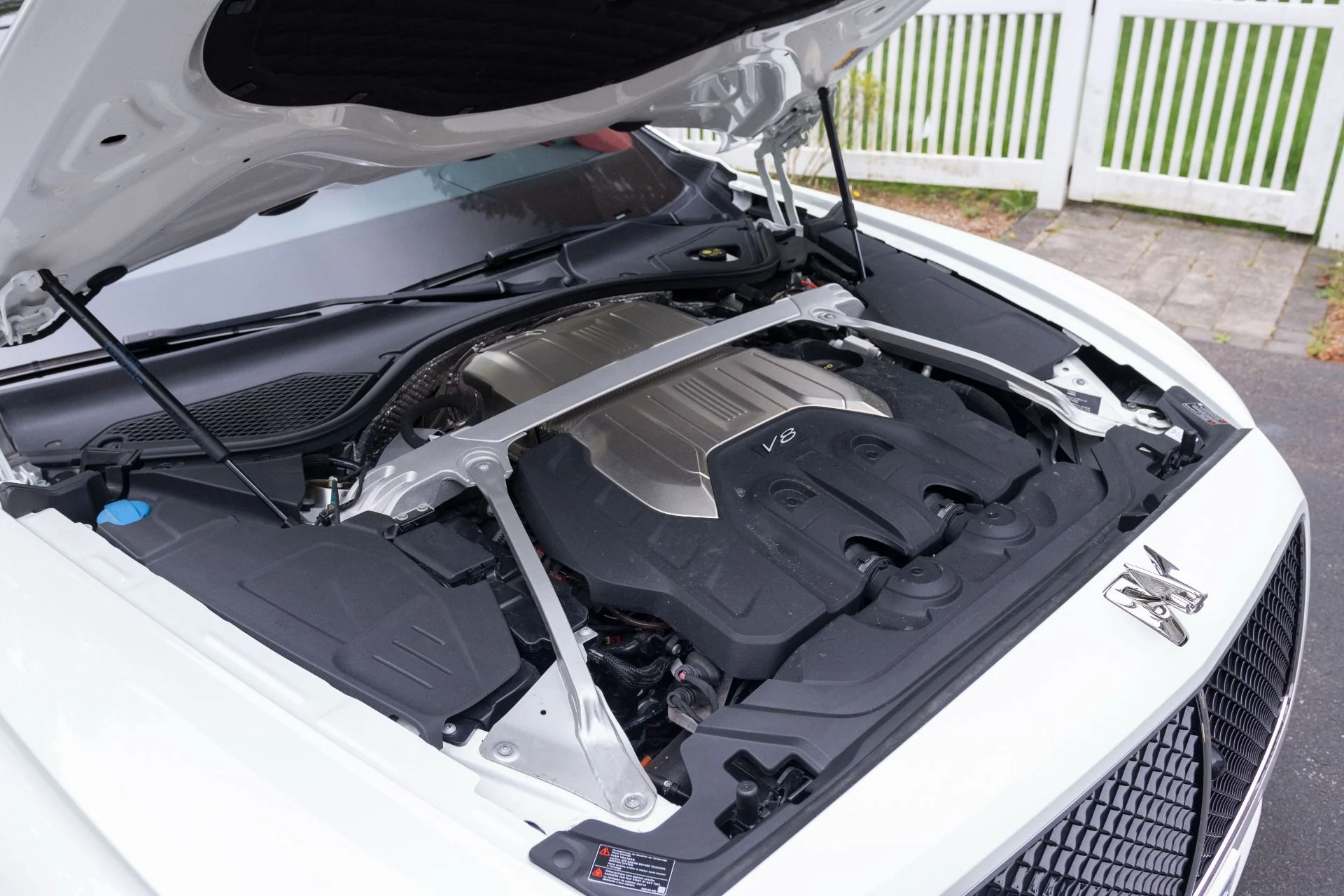 mph056_953884749_Used_2024_Bentley_Flying_Spur_V8_1779398452_93c8c66f59