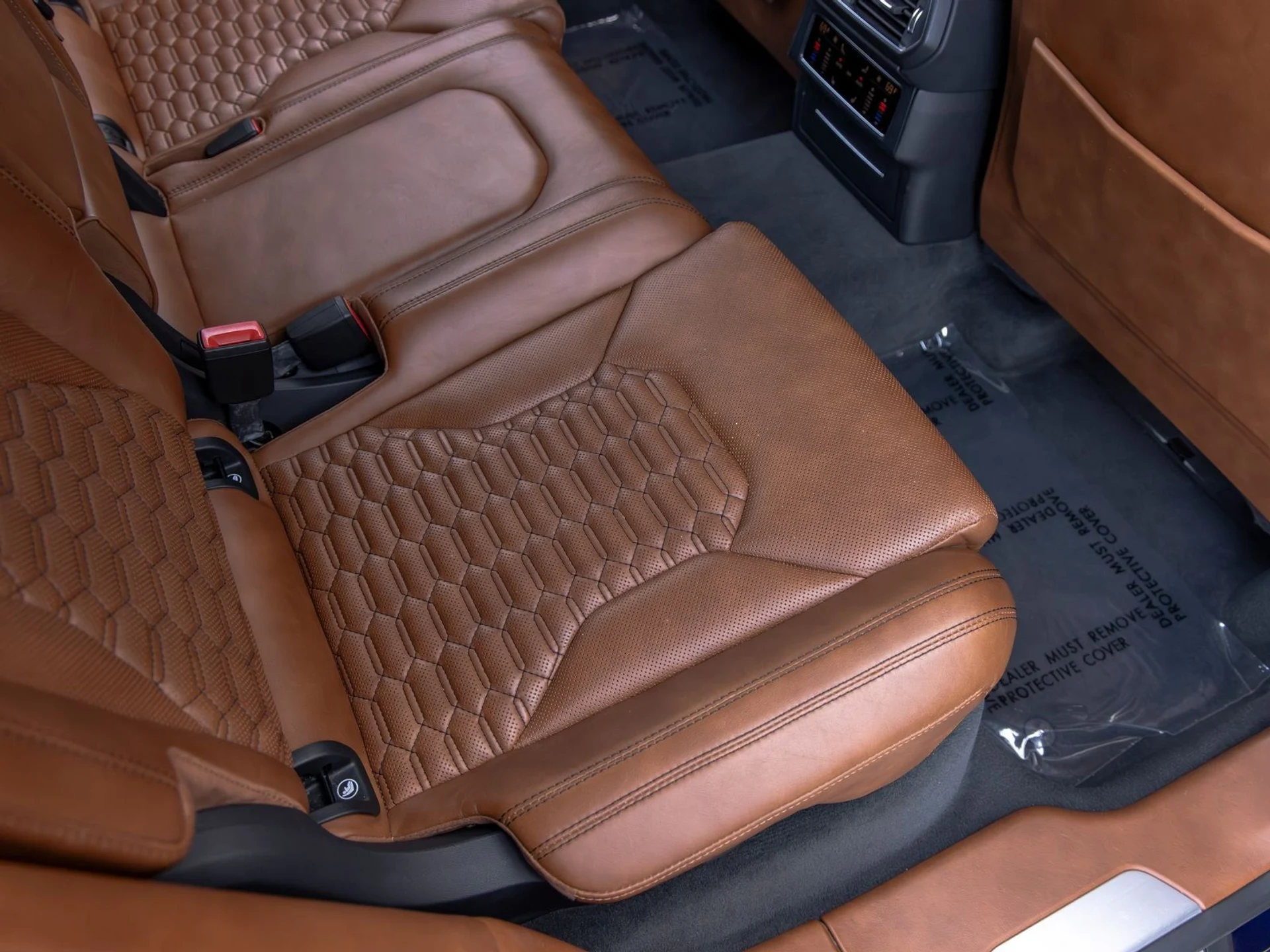 mph056_969106818_57_c41179511f