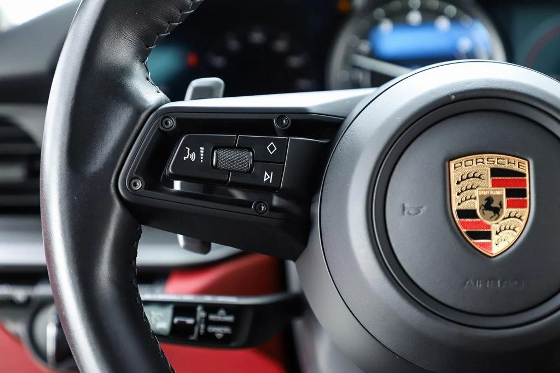 mph056_996164679_PZ_4_XS_7_LZ_6_S_Qo_O_Ufl05a_O_Bio0u_M_e31fa2b519