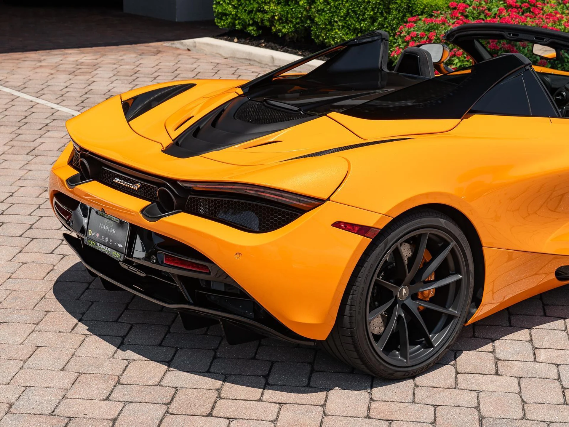 mph056_996390678_Used_2022_Mc_Laren_720_S_Performance_1778364293_5242dd7dd9